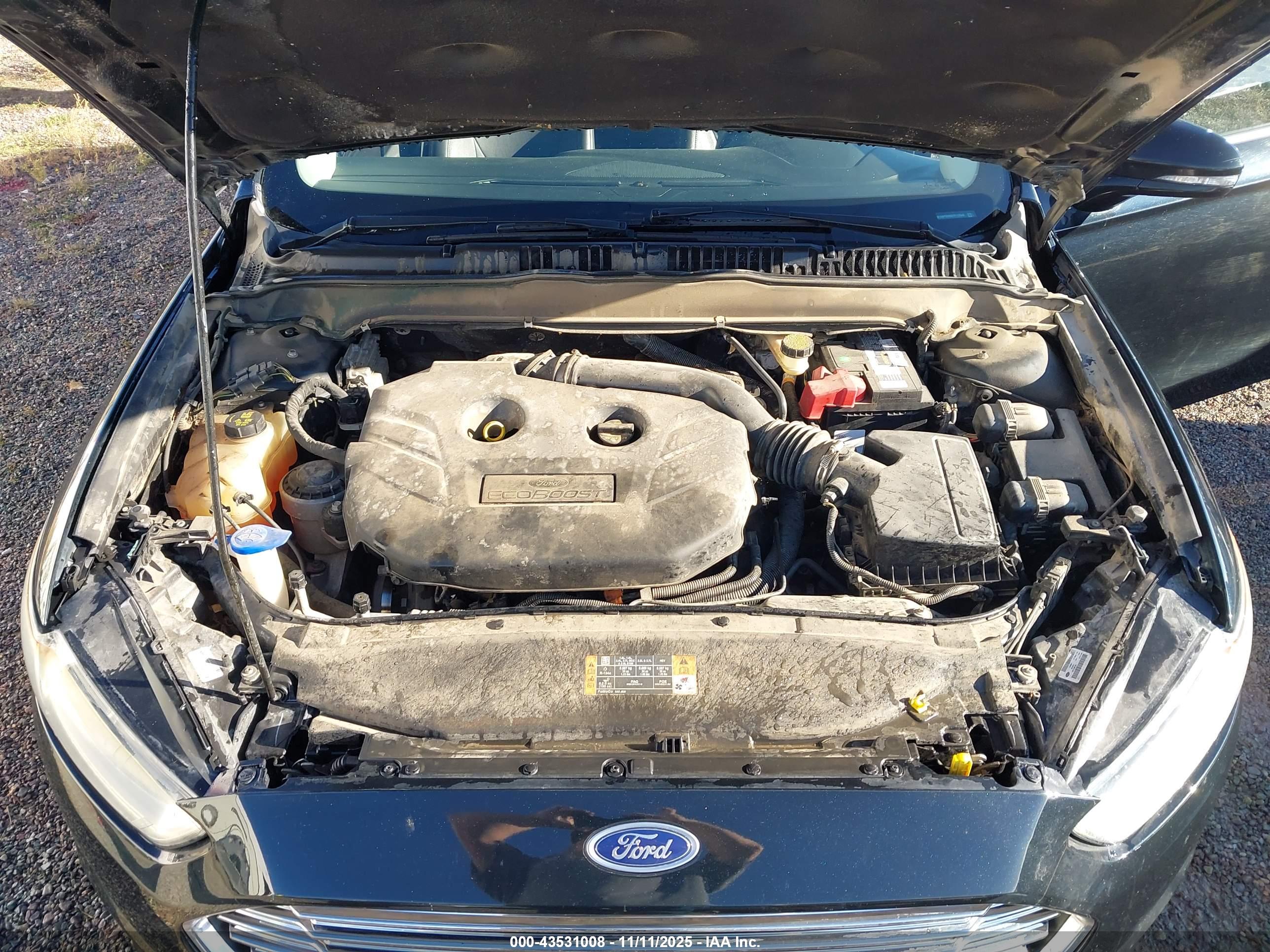 FORD FUSION image 10