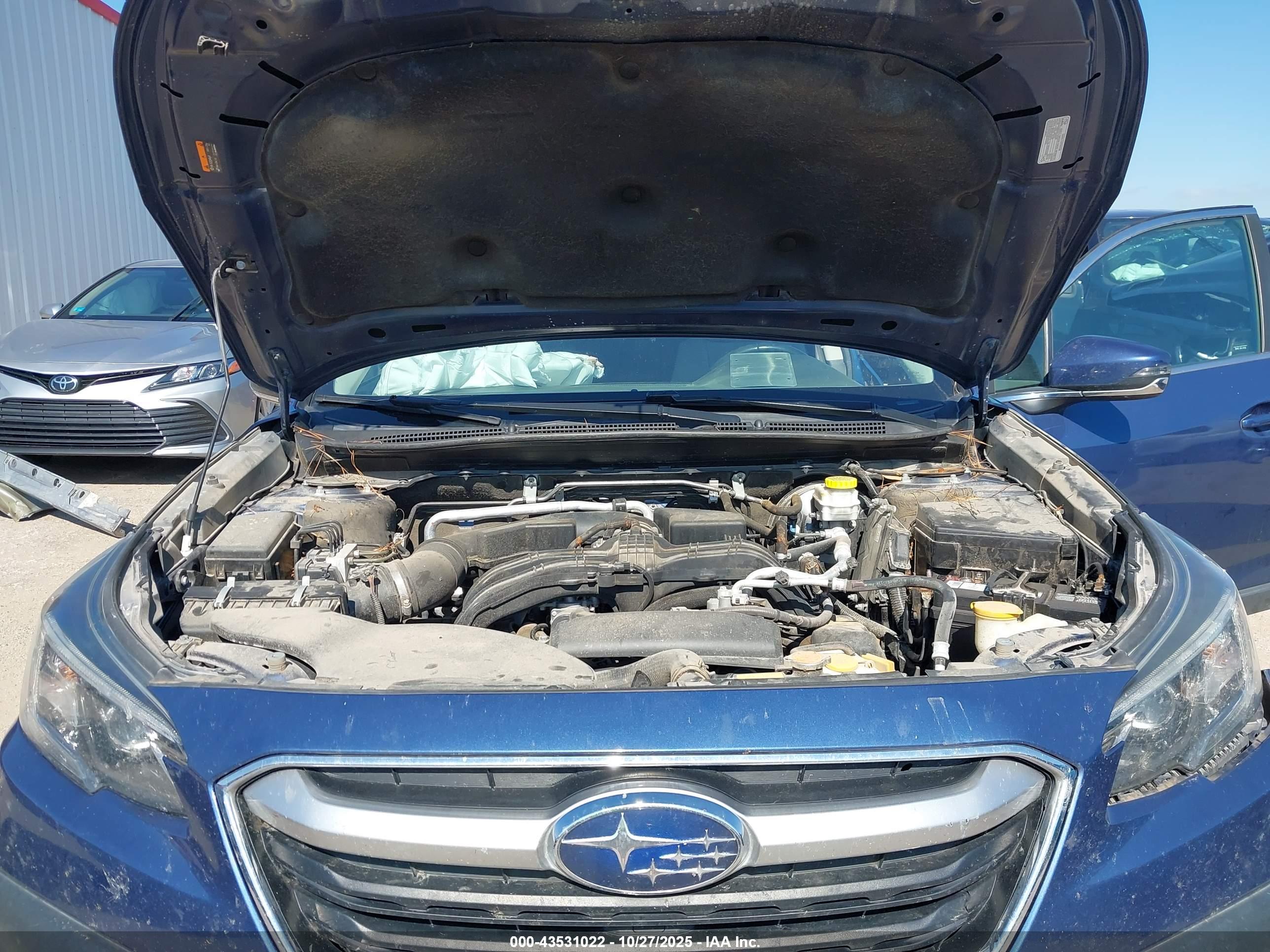 SUBARU OUTBACK image 10