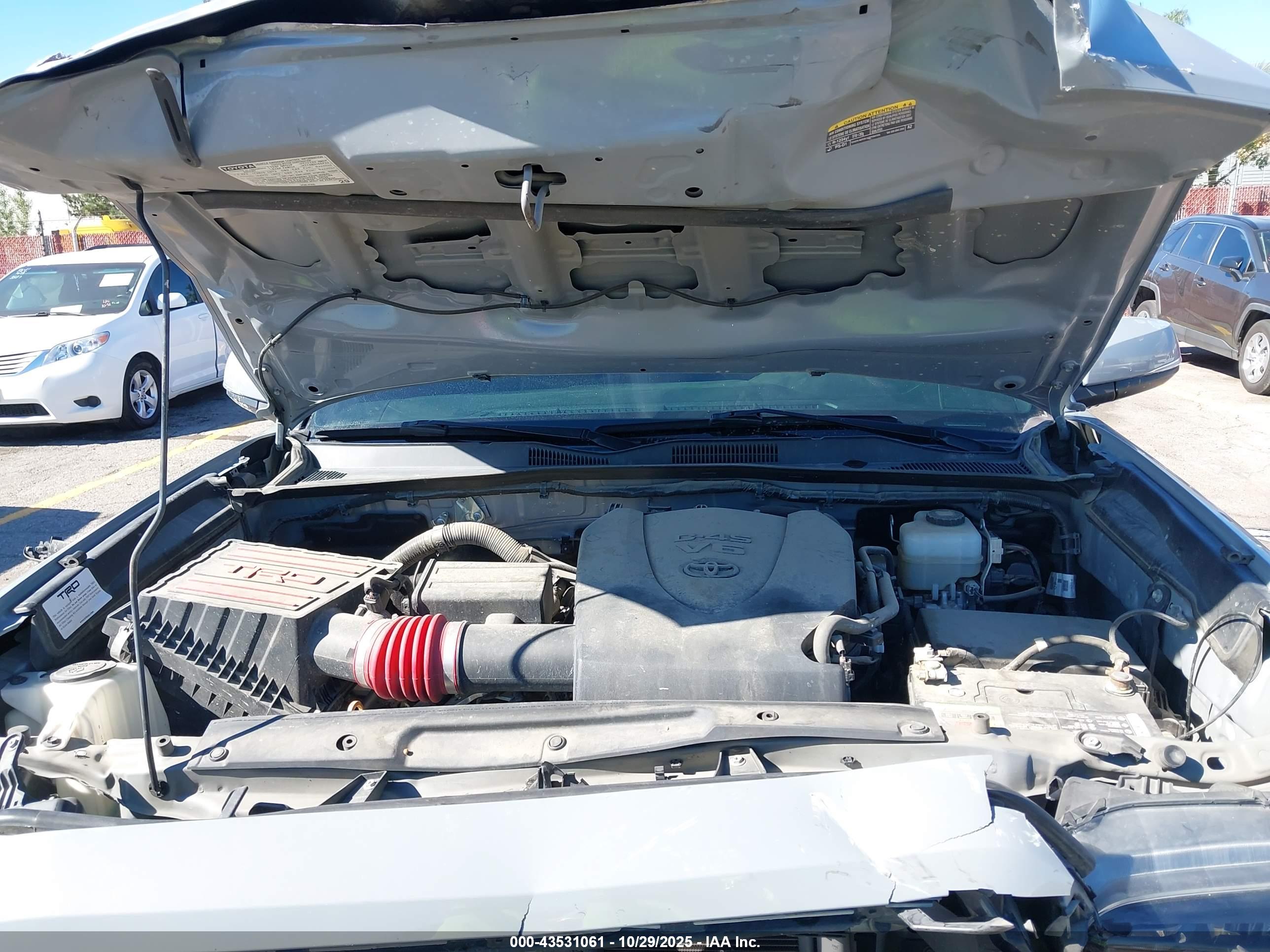 TOYOTA TACOMA image 10