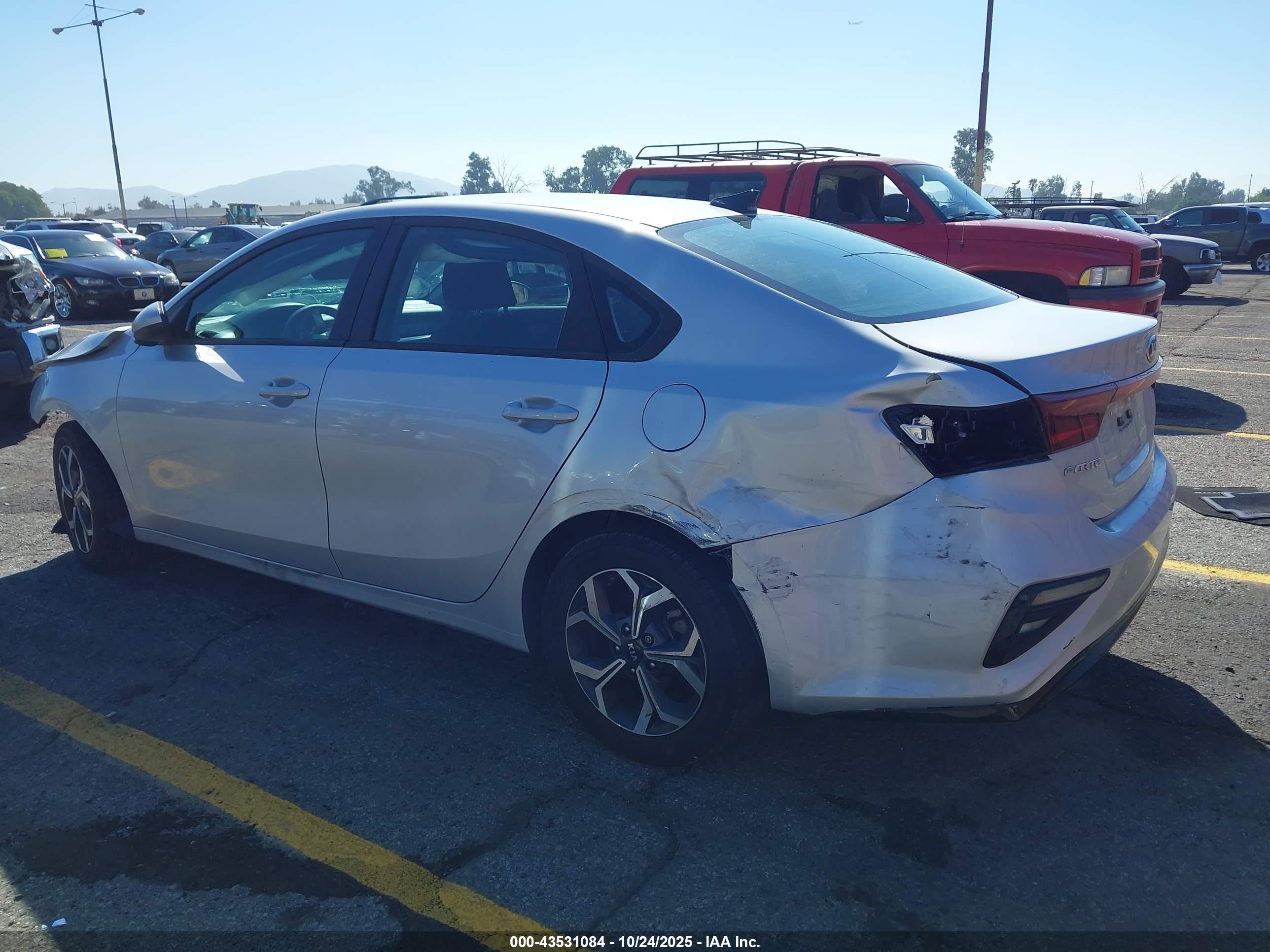 KIA FORTE image 3