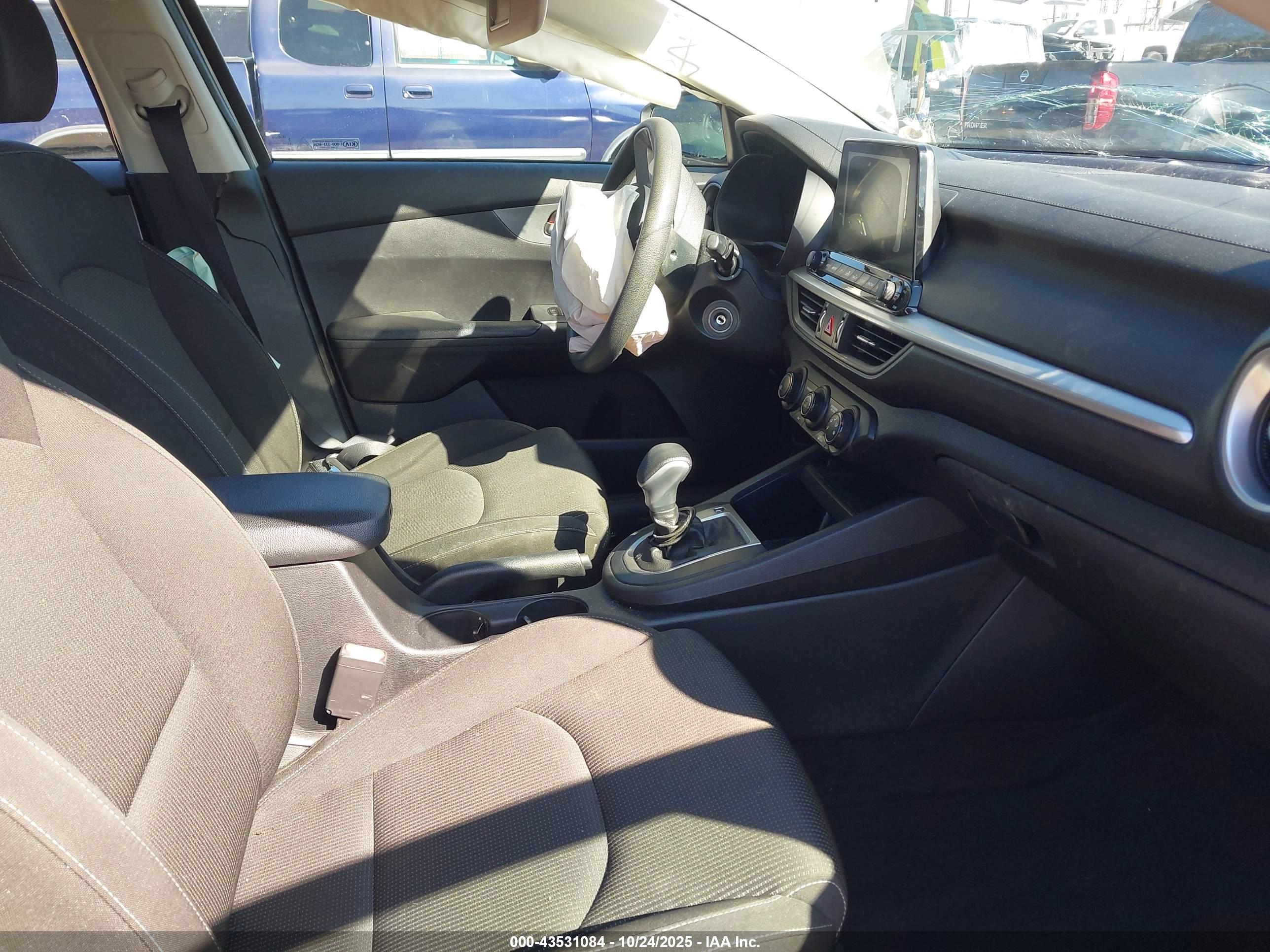 KIA FORTE image 5
