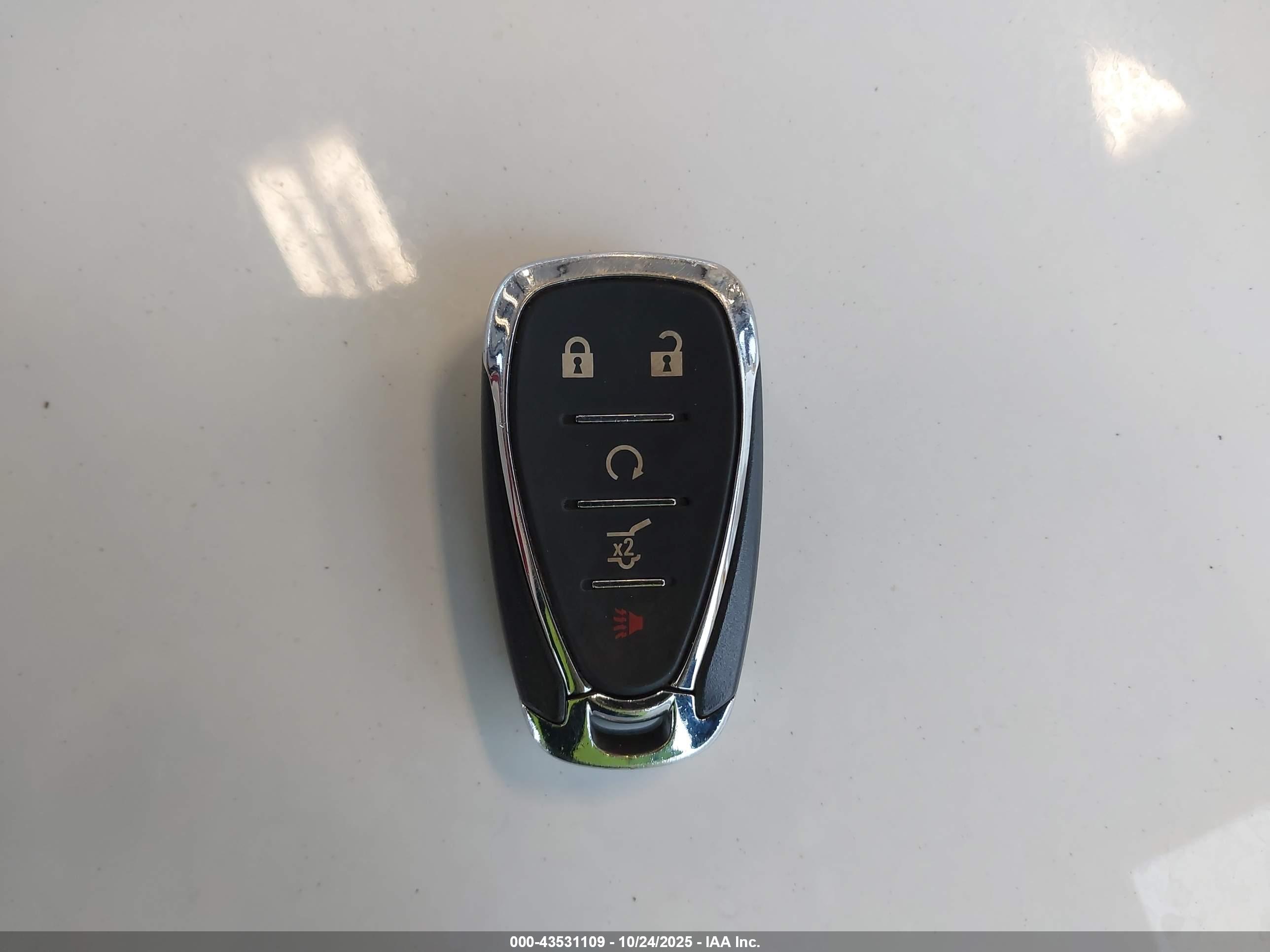CHEVROLET EQUINOX image 11