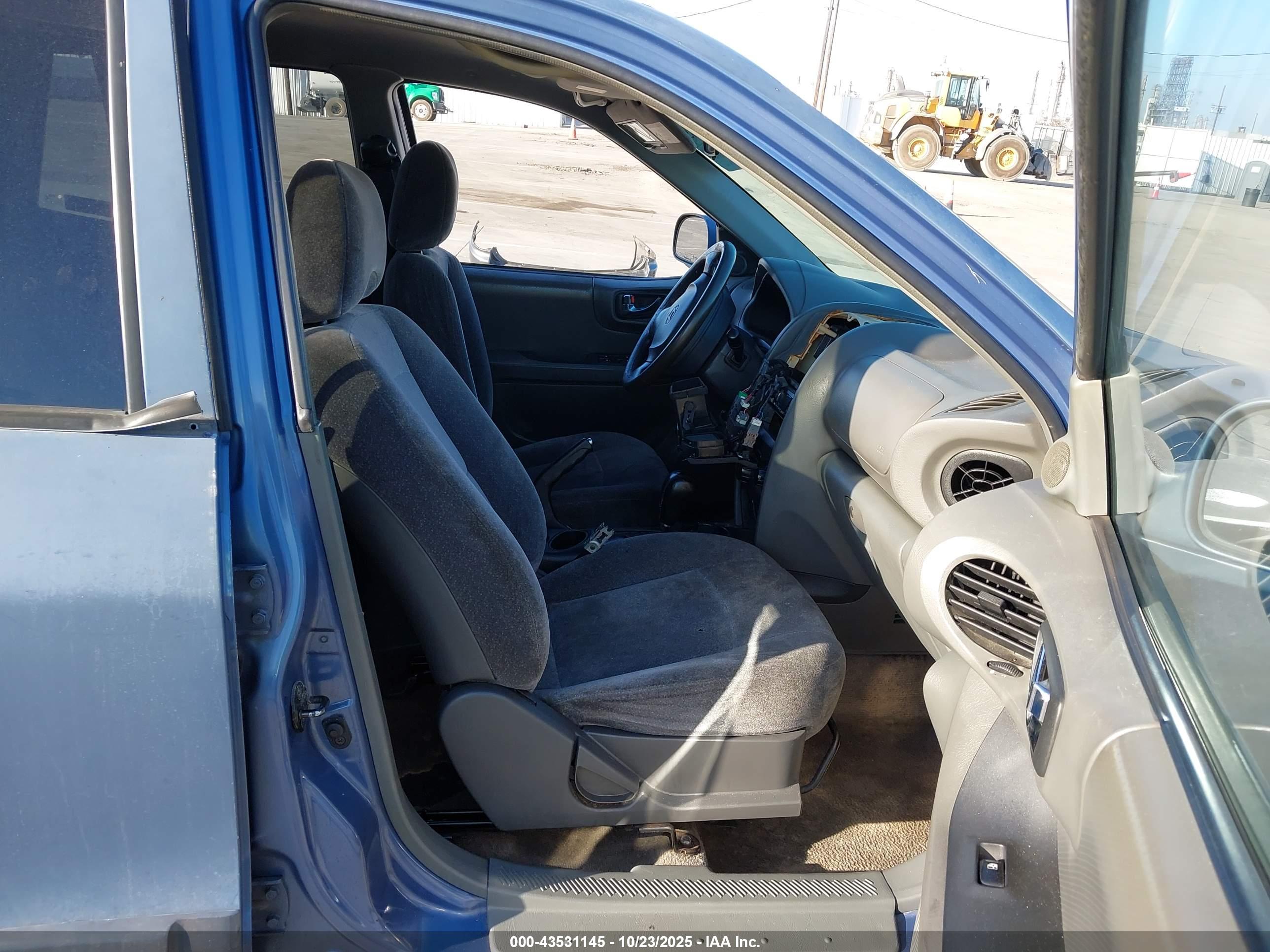HYUNDAI SANTA image 5