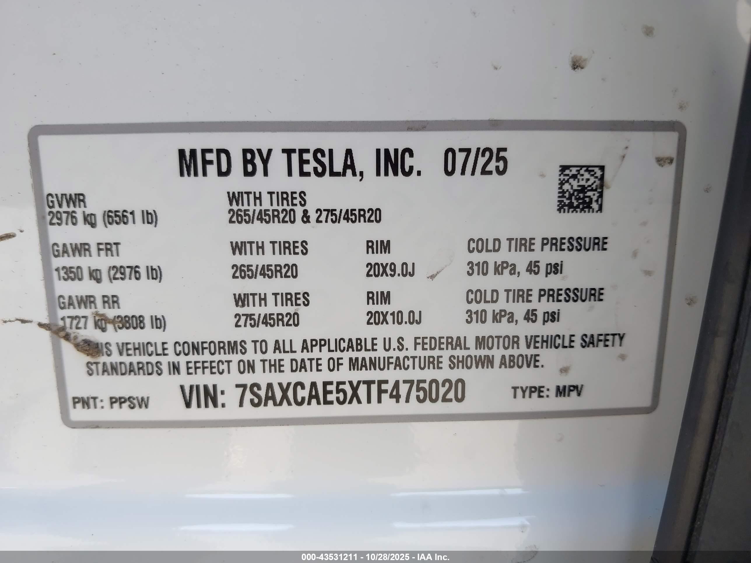 TESLA MODEL image 9