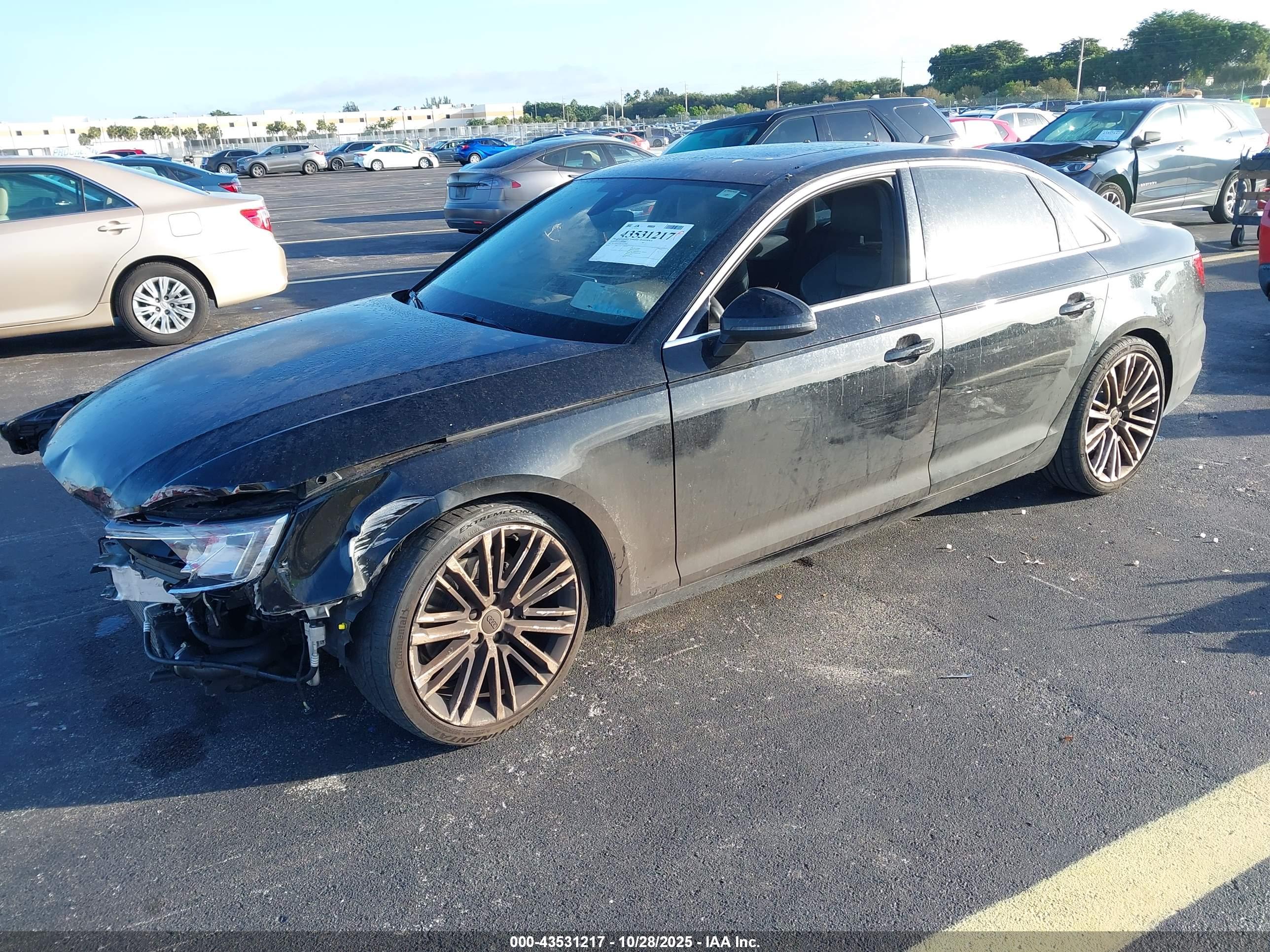 AUDI A4 image 2
