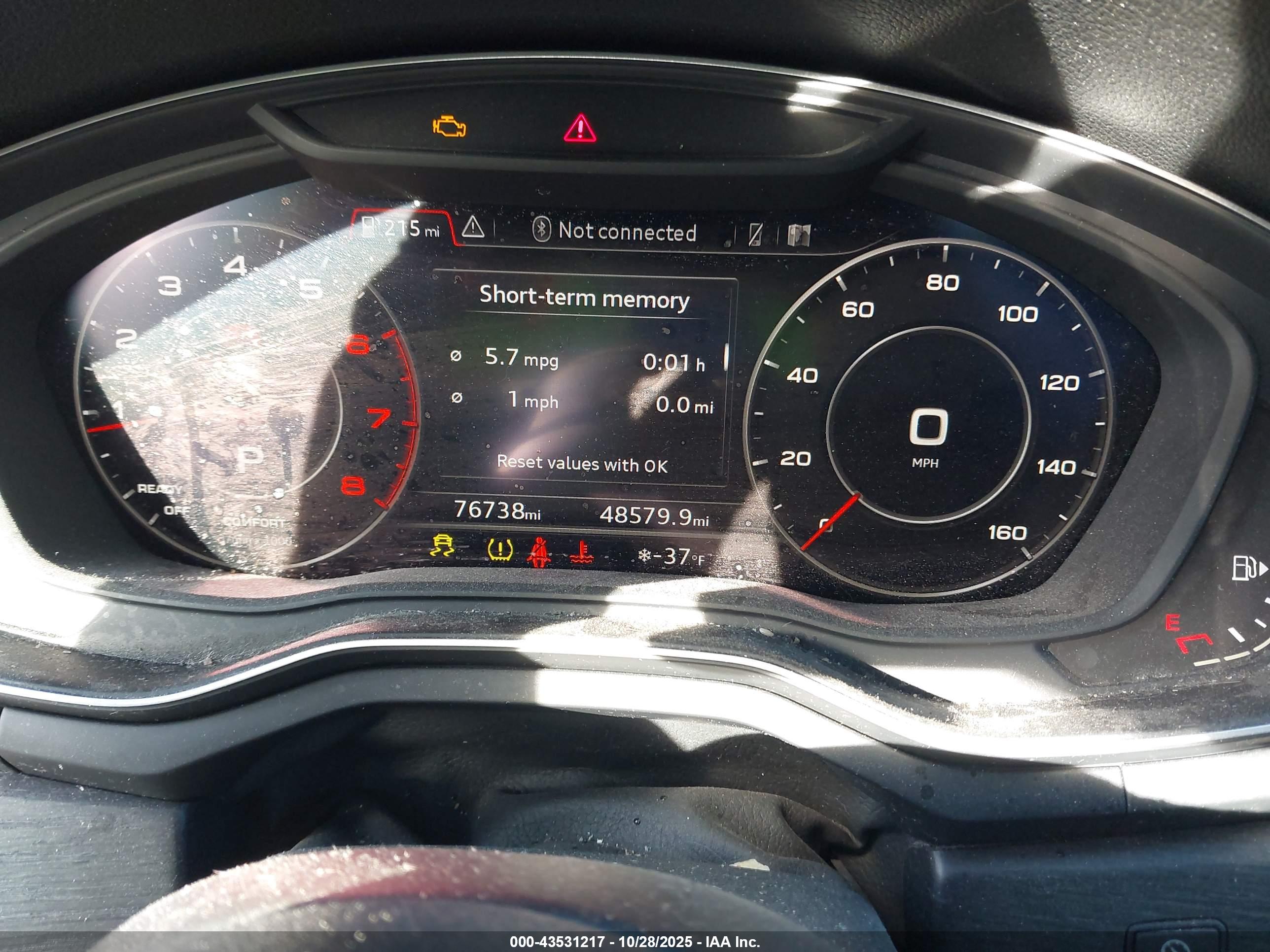 AUDI A4 image 7