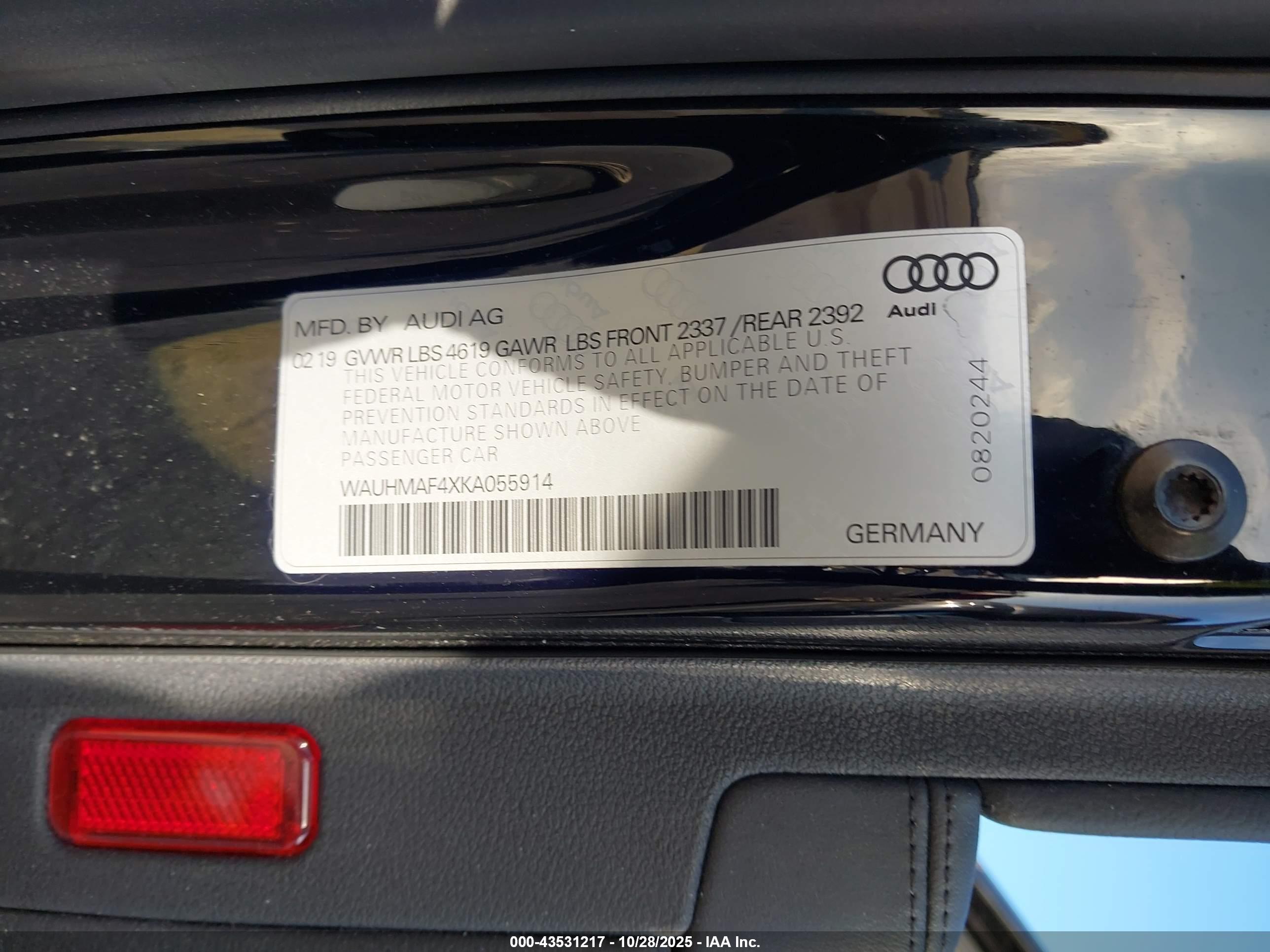 AUDI A4 image 9