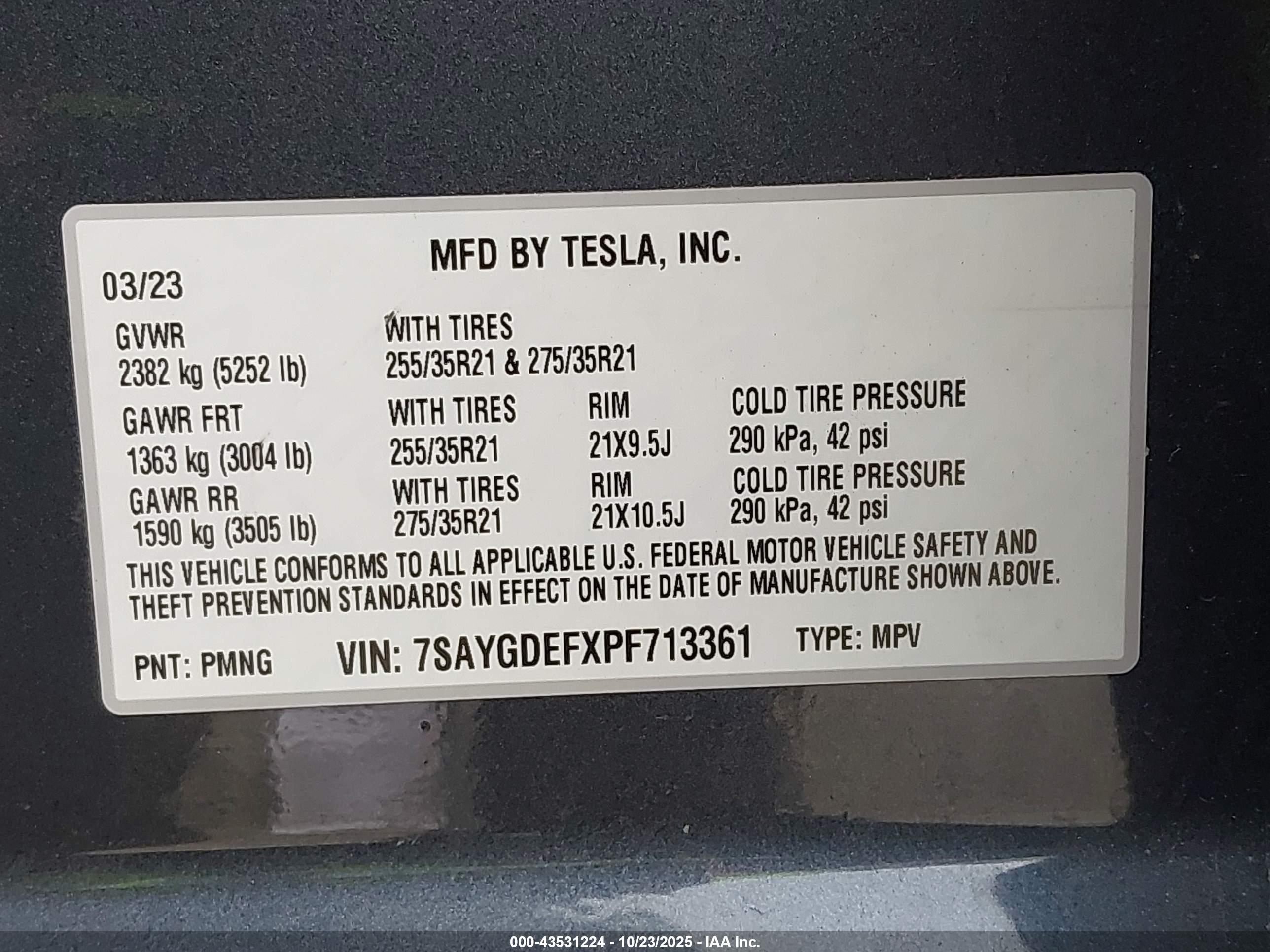 TESLA MODEL image 9