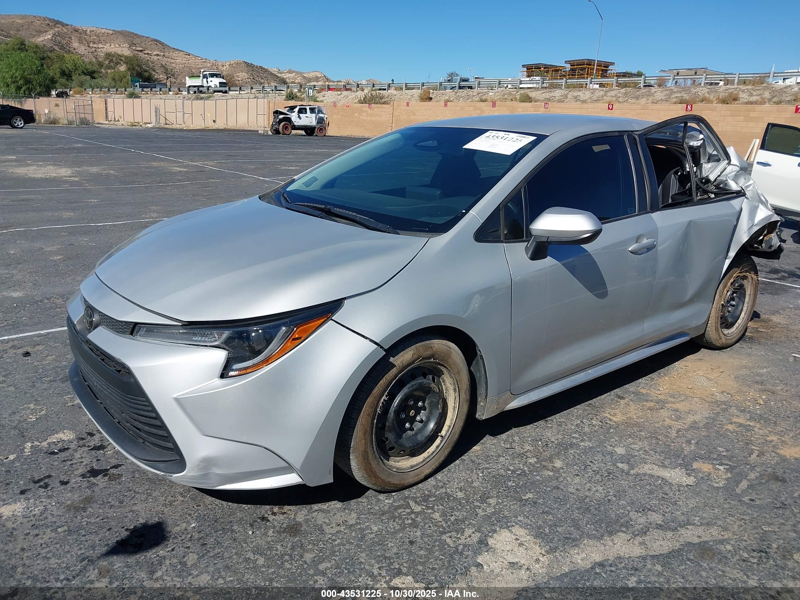 TOYOTA COROLLA image 2