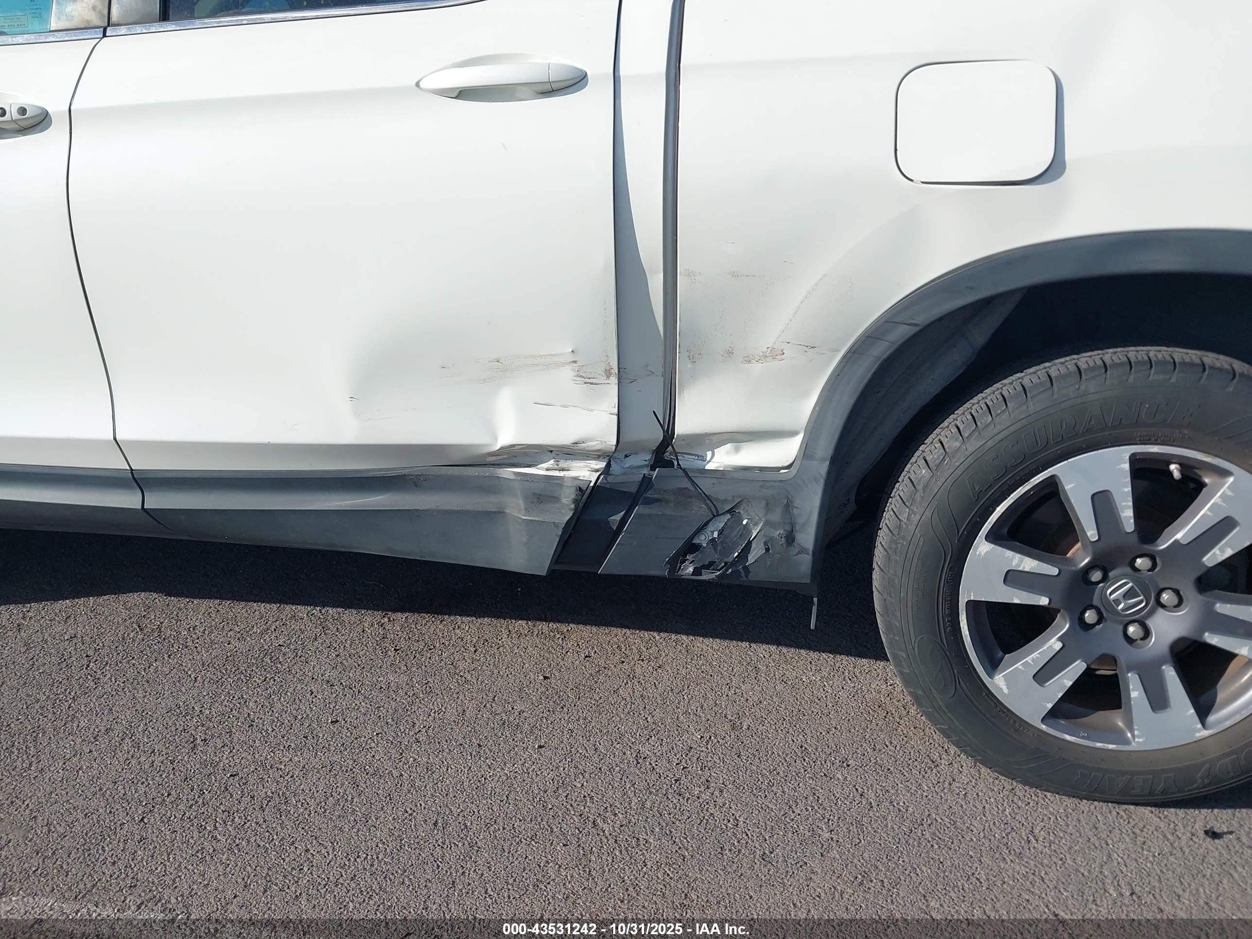 HONDA RIDGELINE image 6