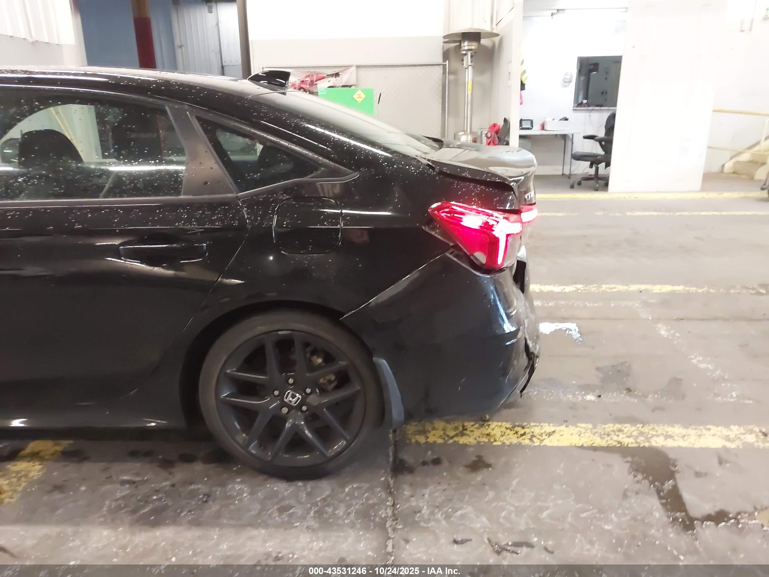 HONDA CIVIC image 6