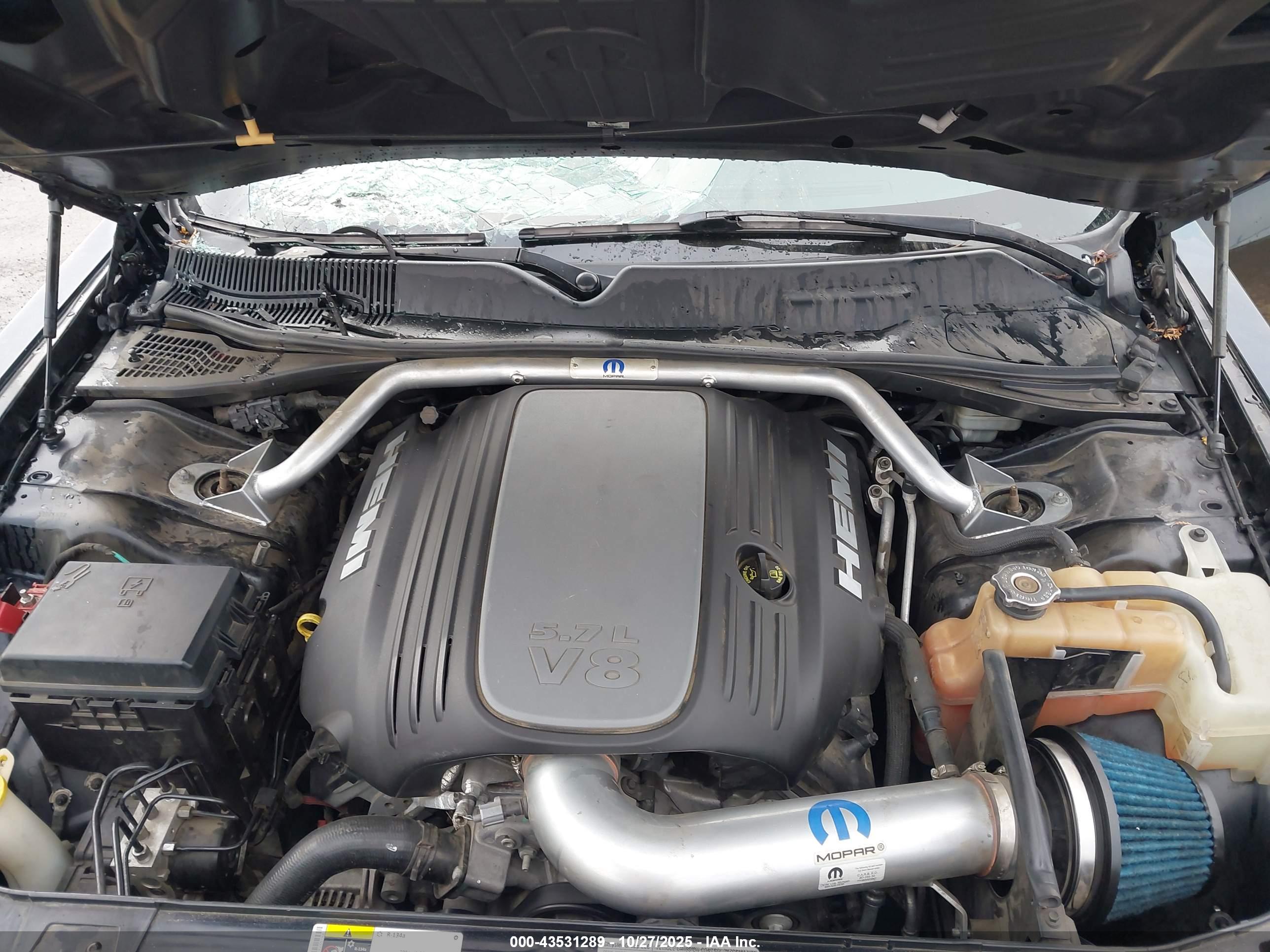DODGE CHALLENGER image 10