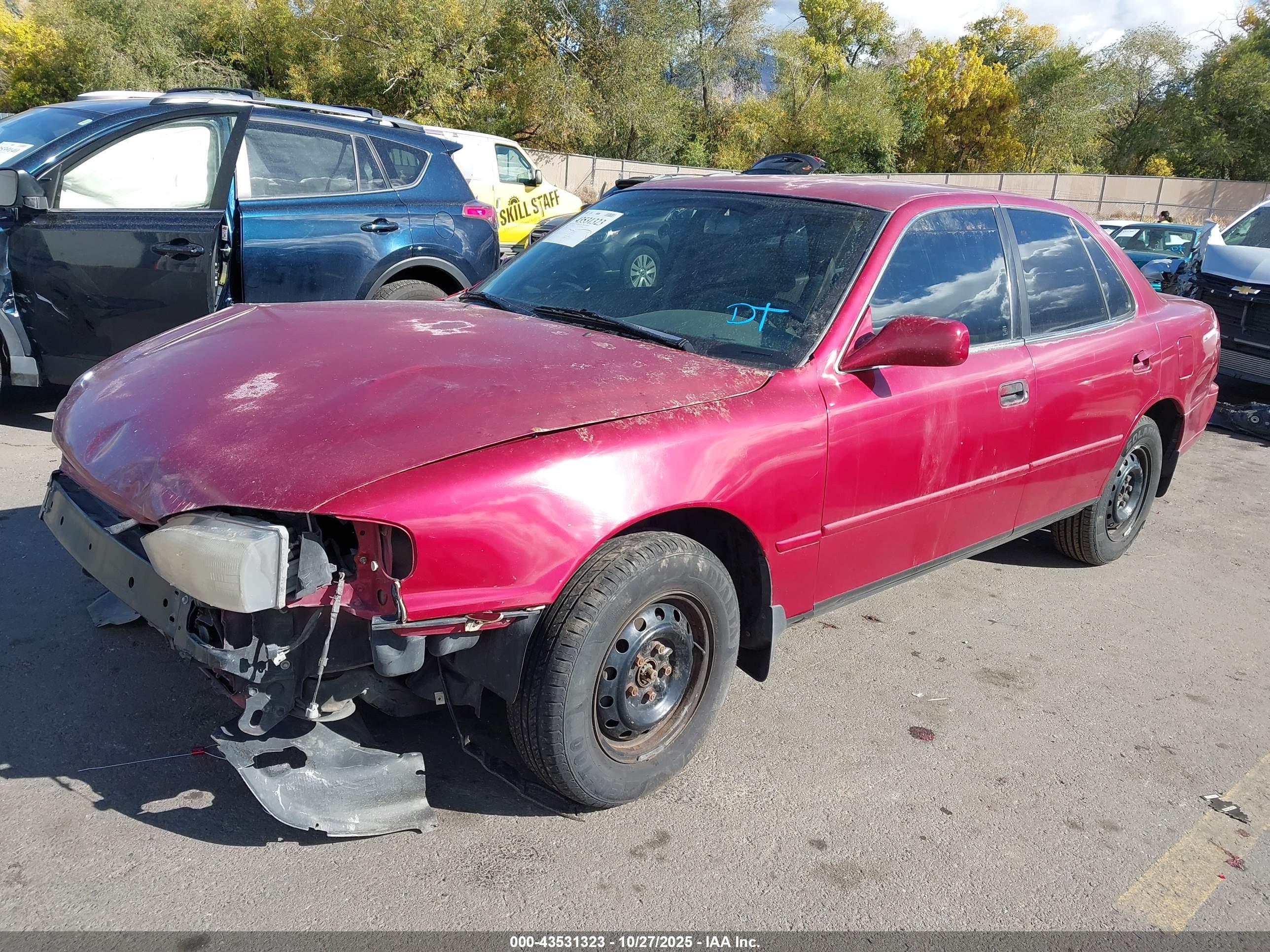 TOYOTA CAMRY image 2