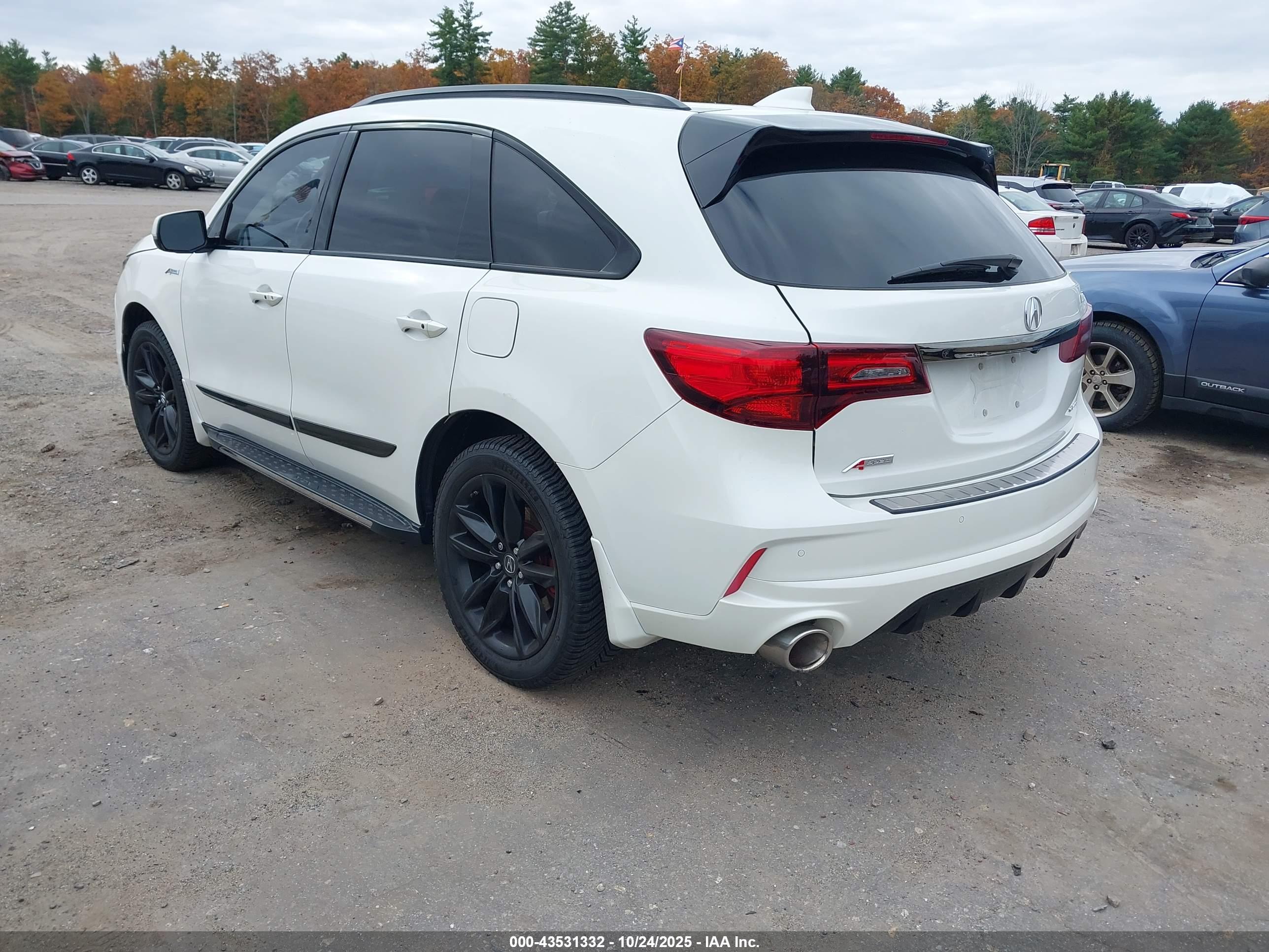 ACURA MDX image 3
