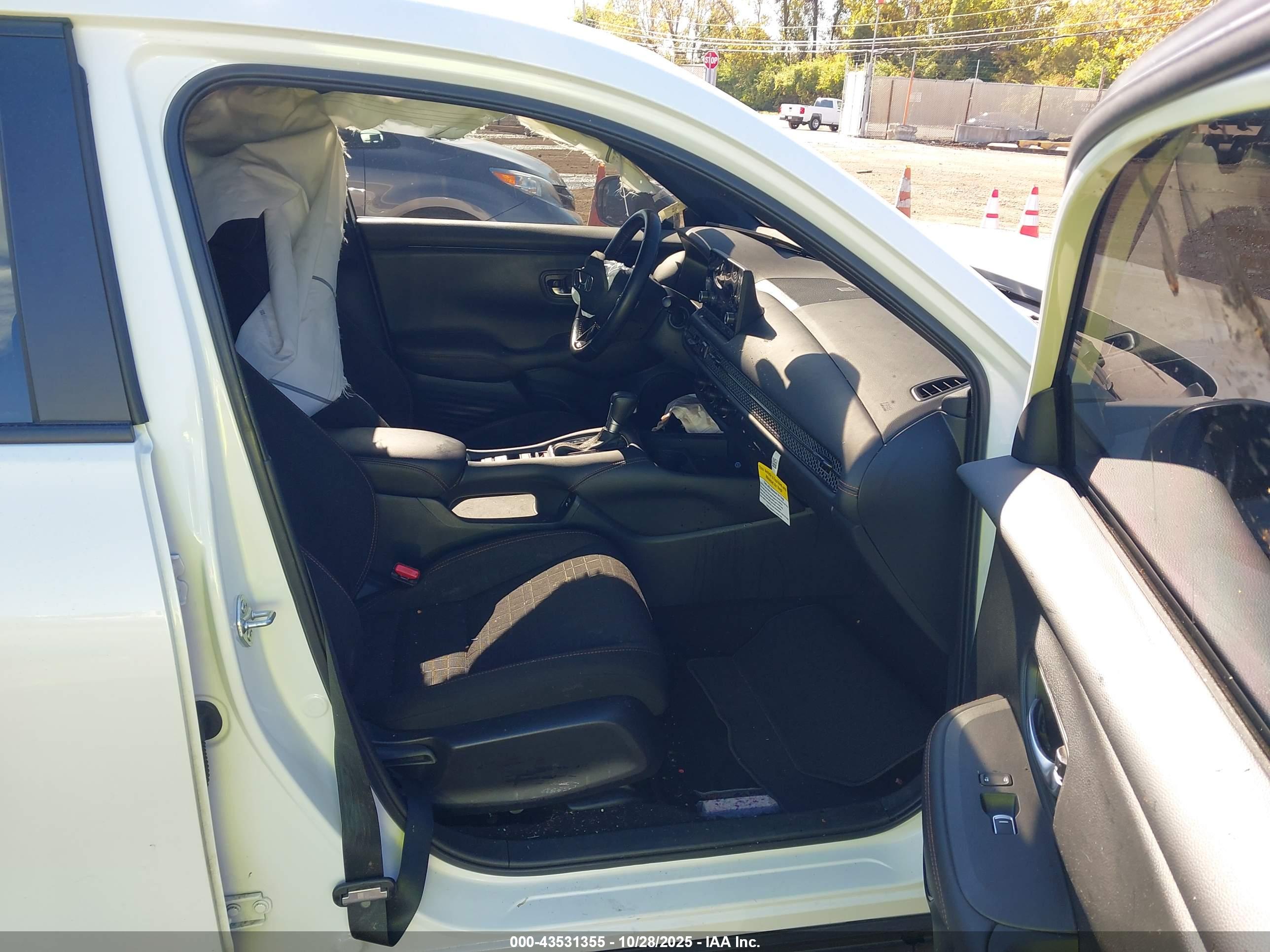 HONDA HR-V image 5