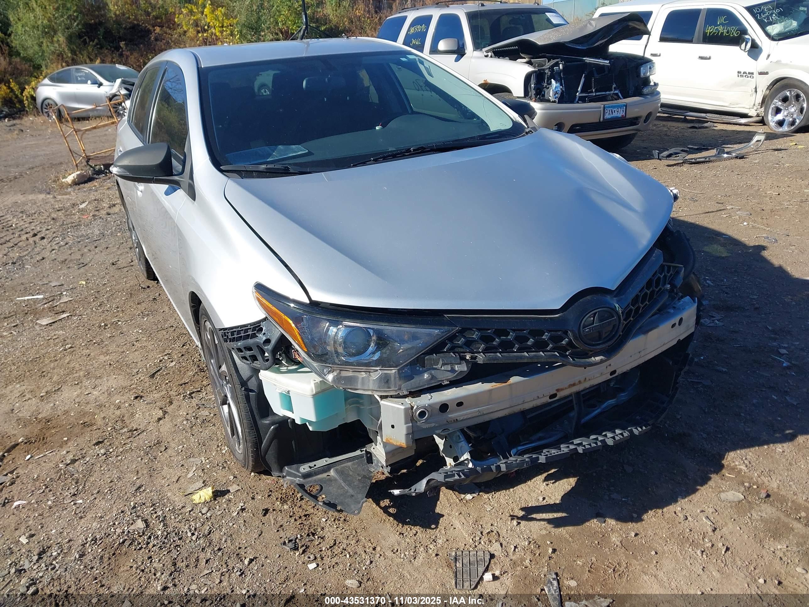 SCION IM image 6