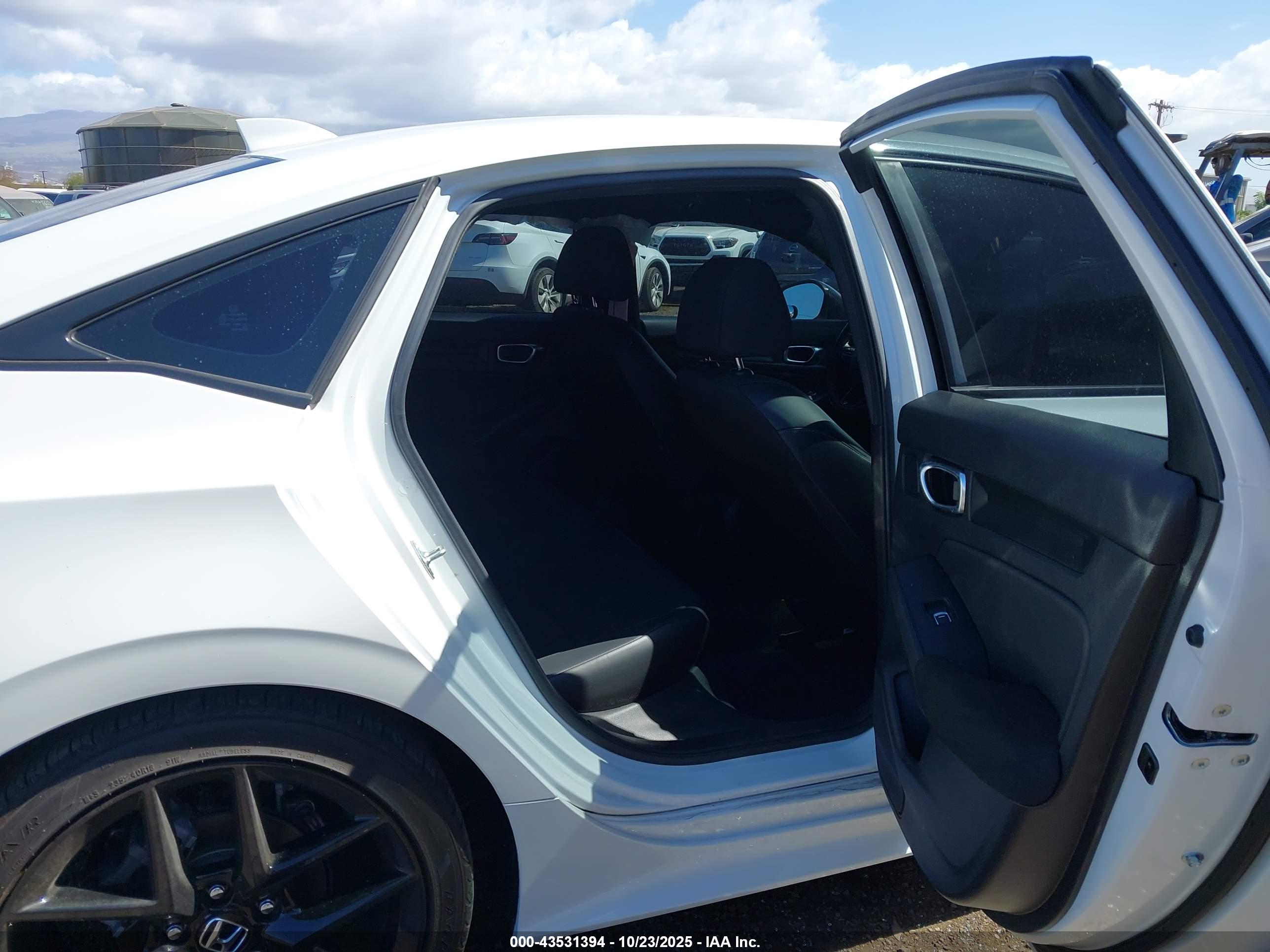 HONDA CIVIC image 8