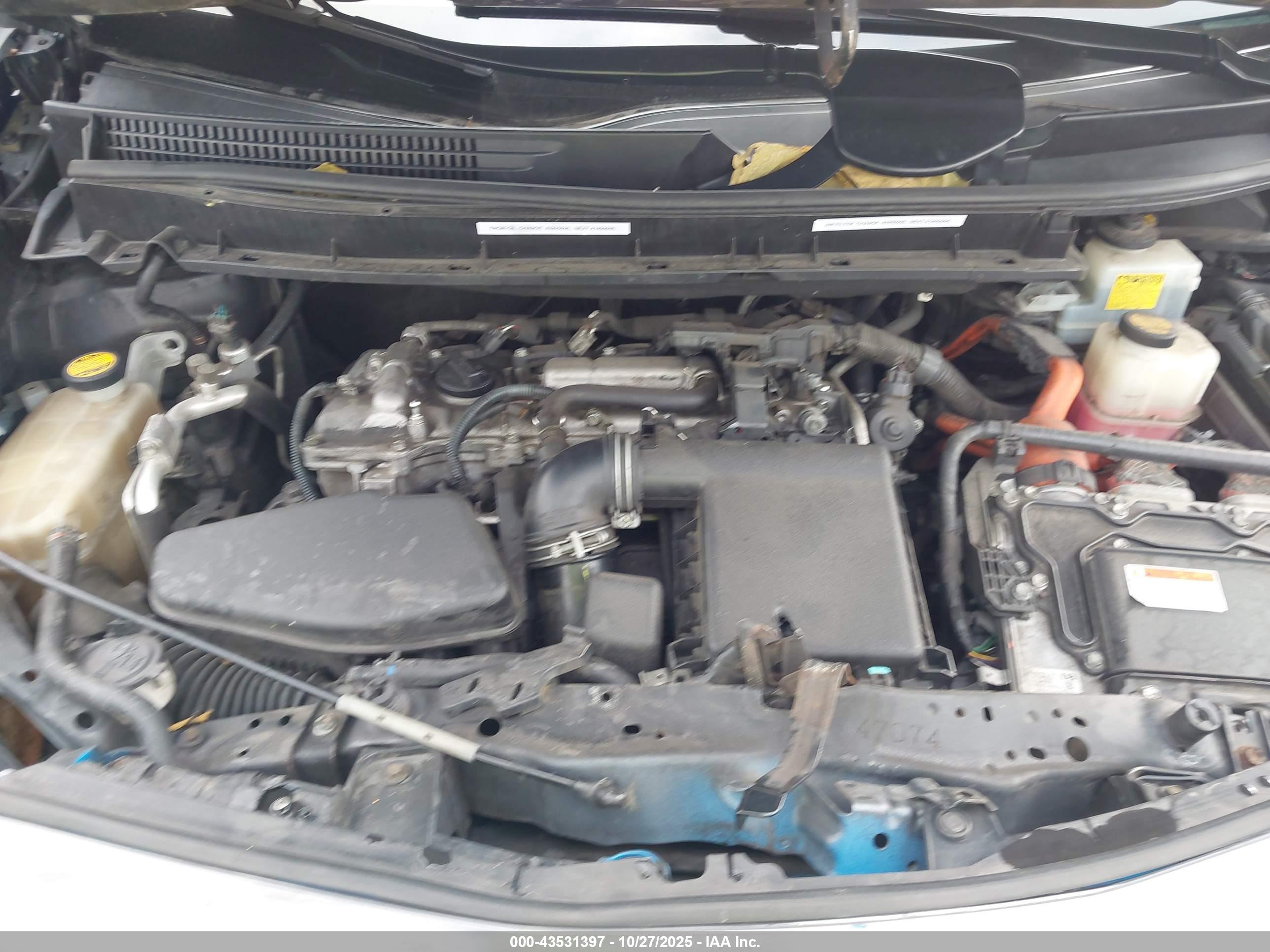 TOYOTA PRIUS image 10