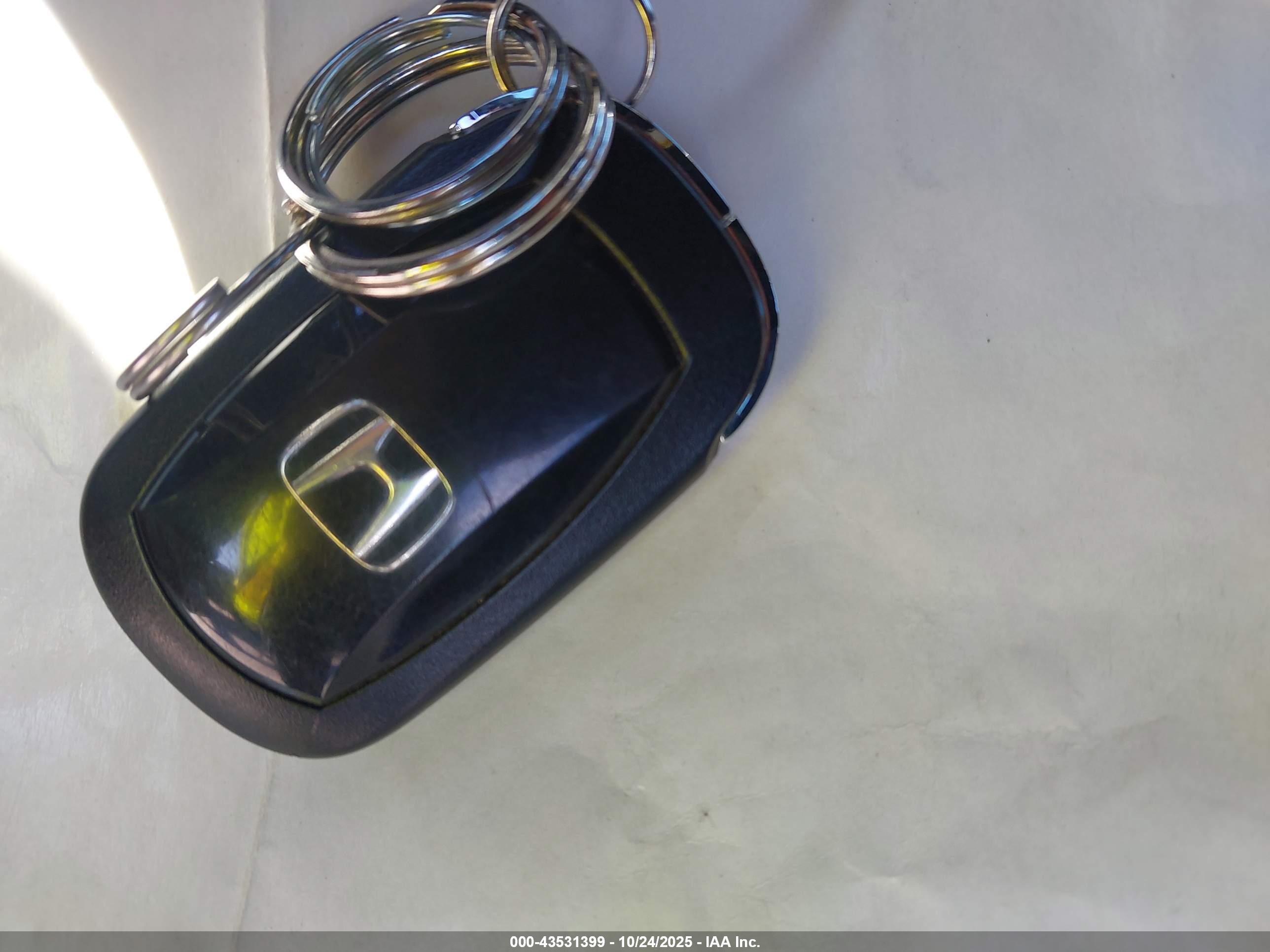 HONDA CIVIC image 11