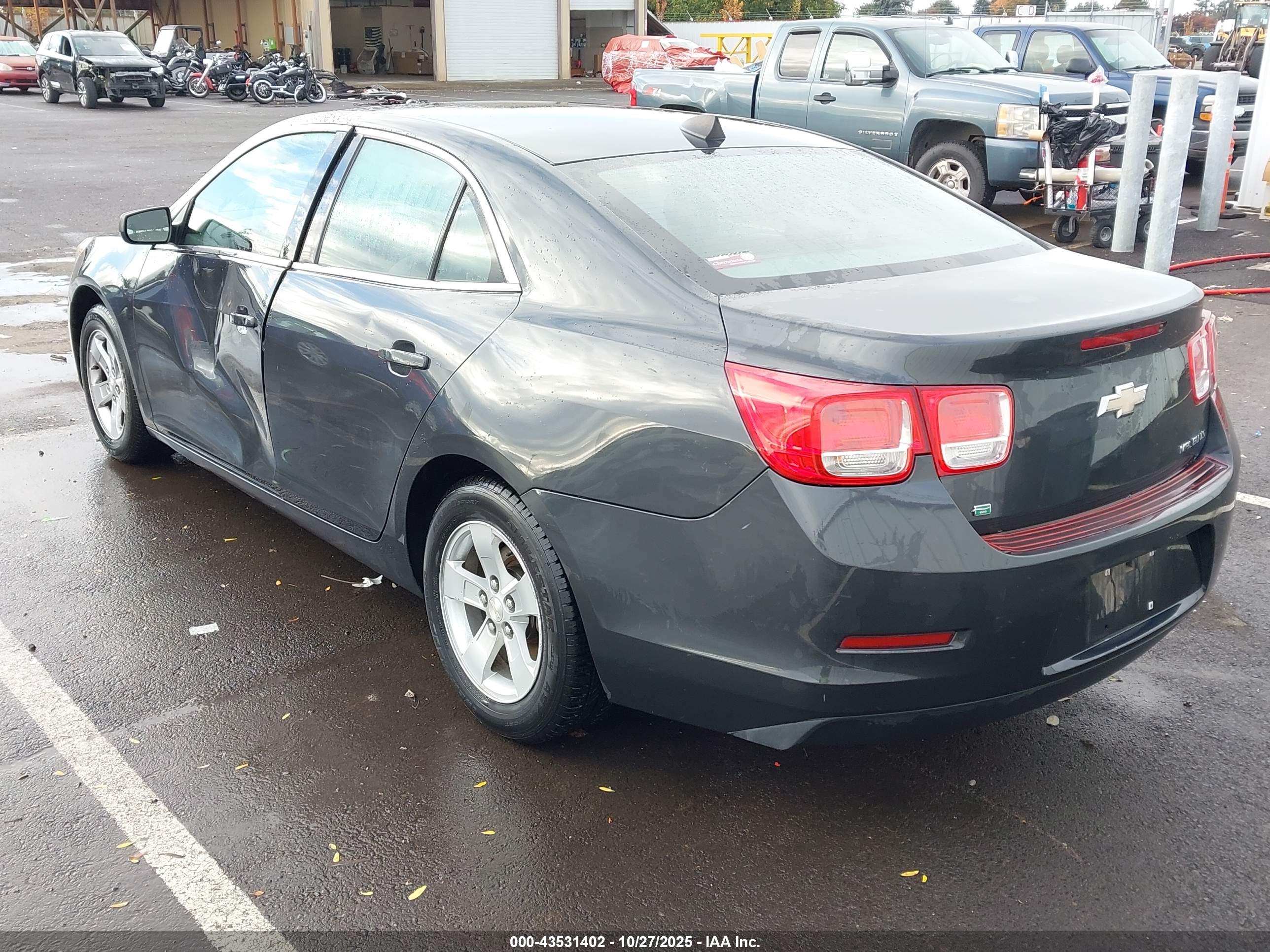 CHEVROLET MALIBU image 3