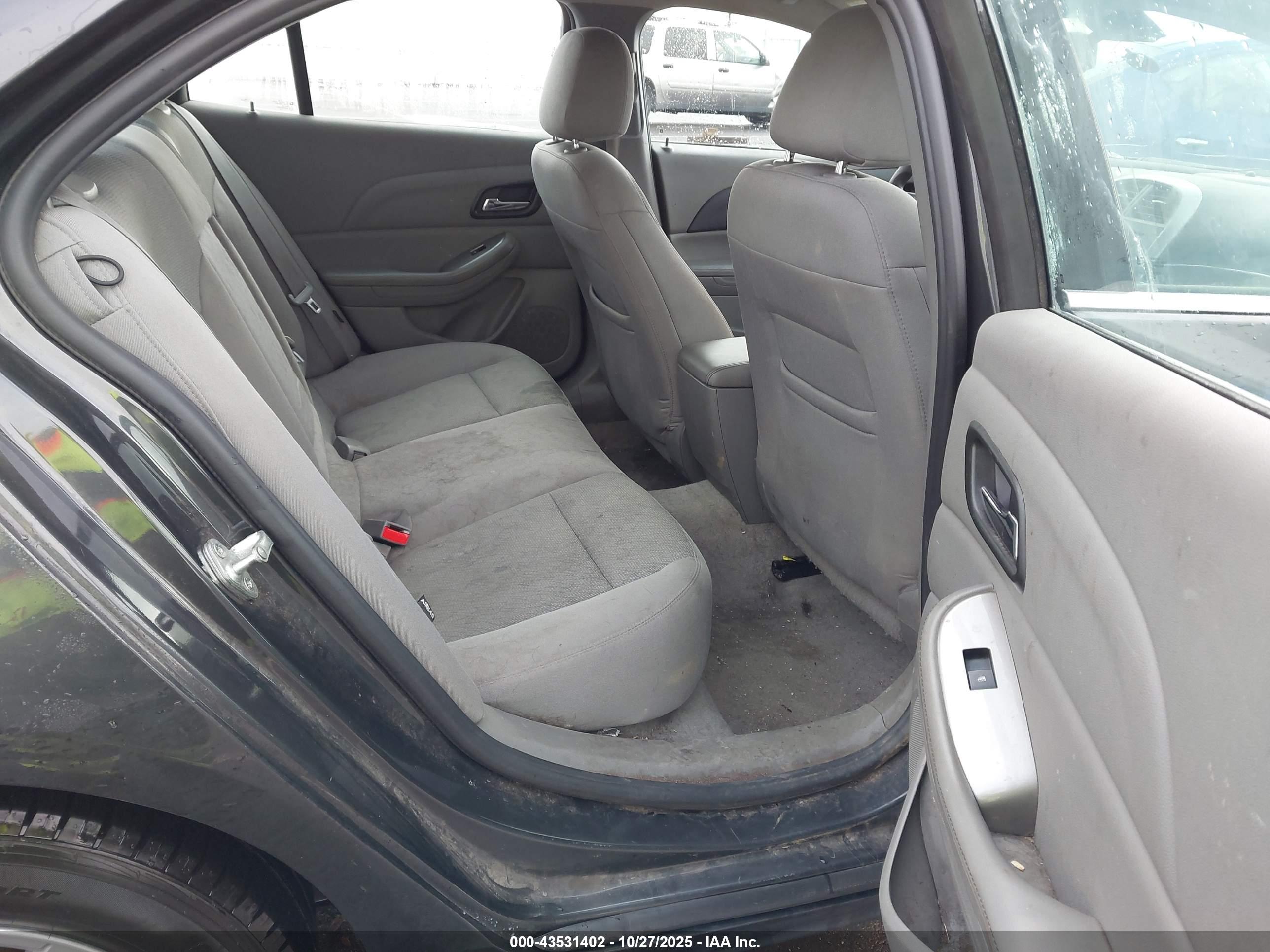 CHEVROLET MALIBU image 8