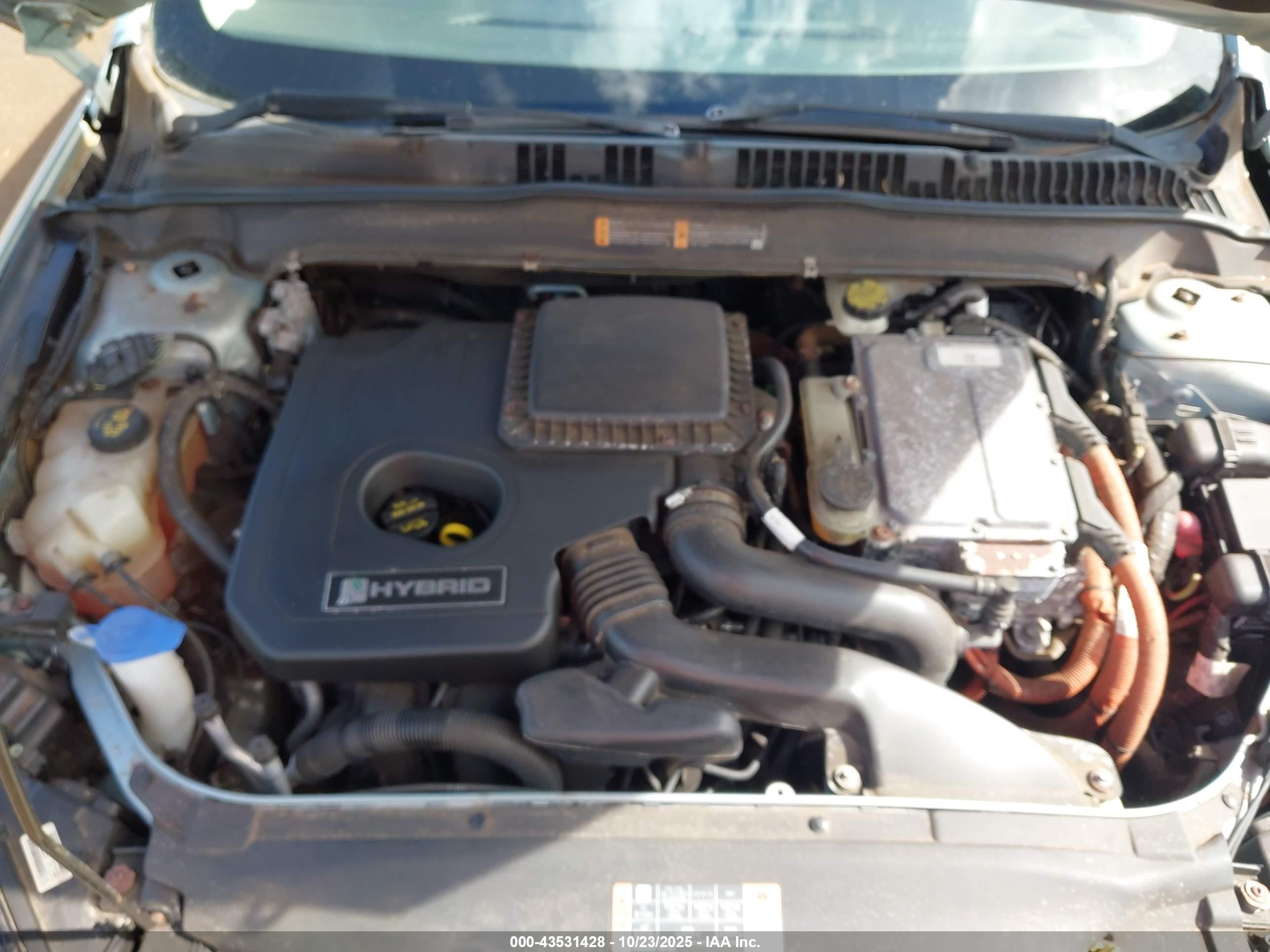 FORD FUSION image 10