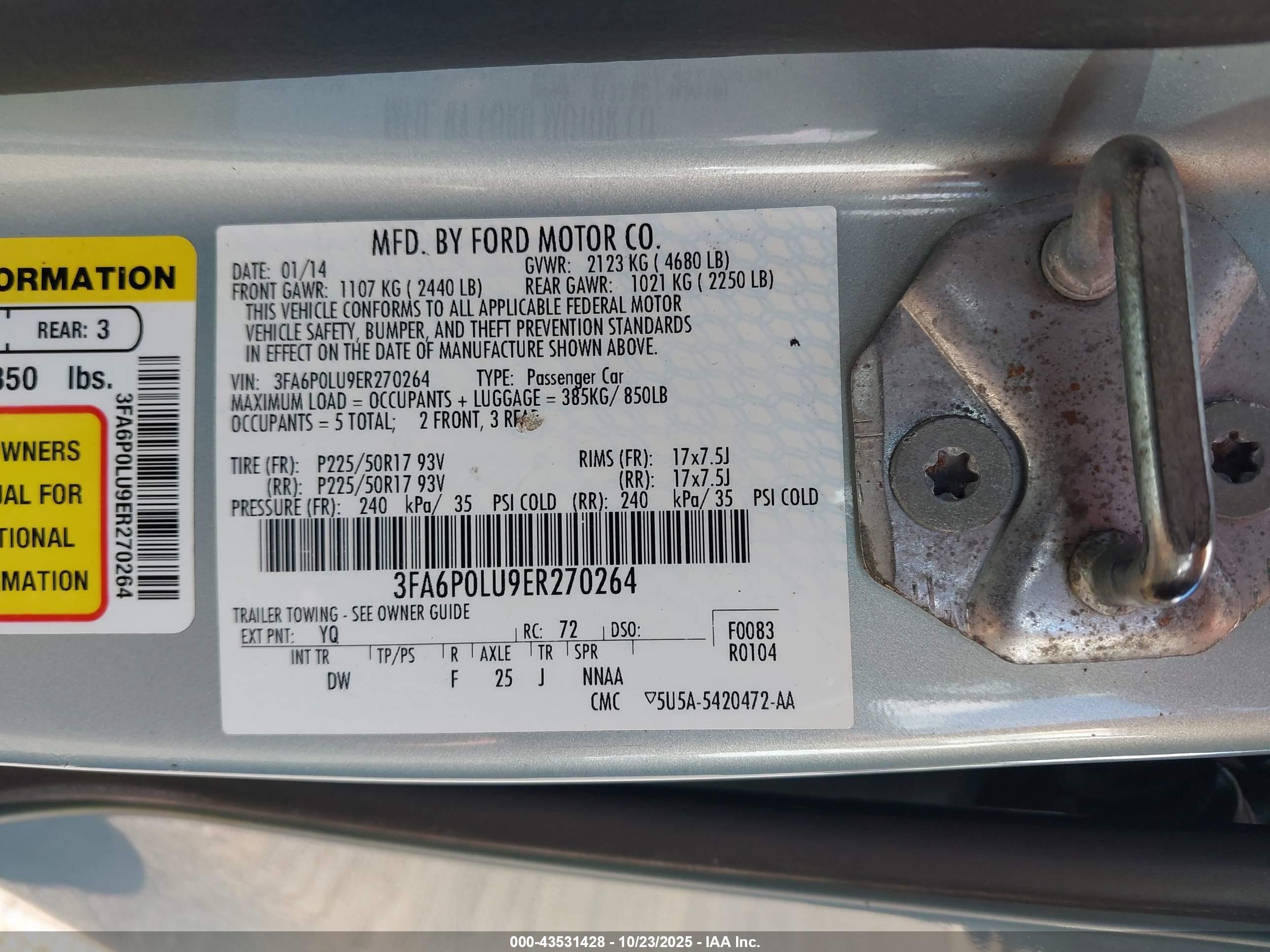 FORD FUSION image 9