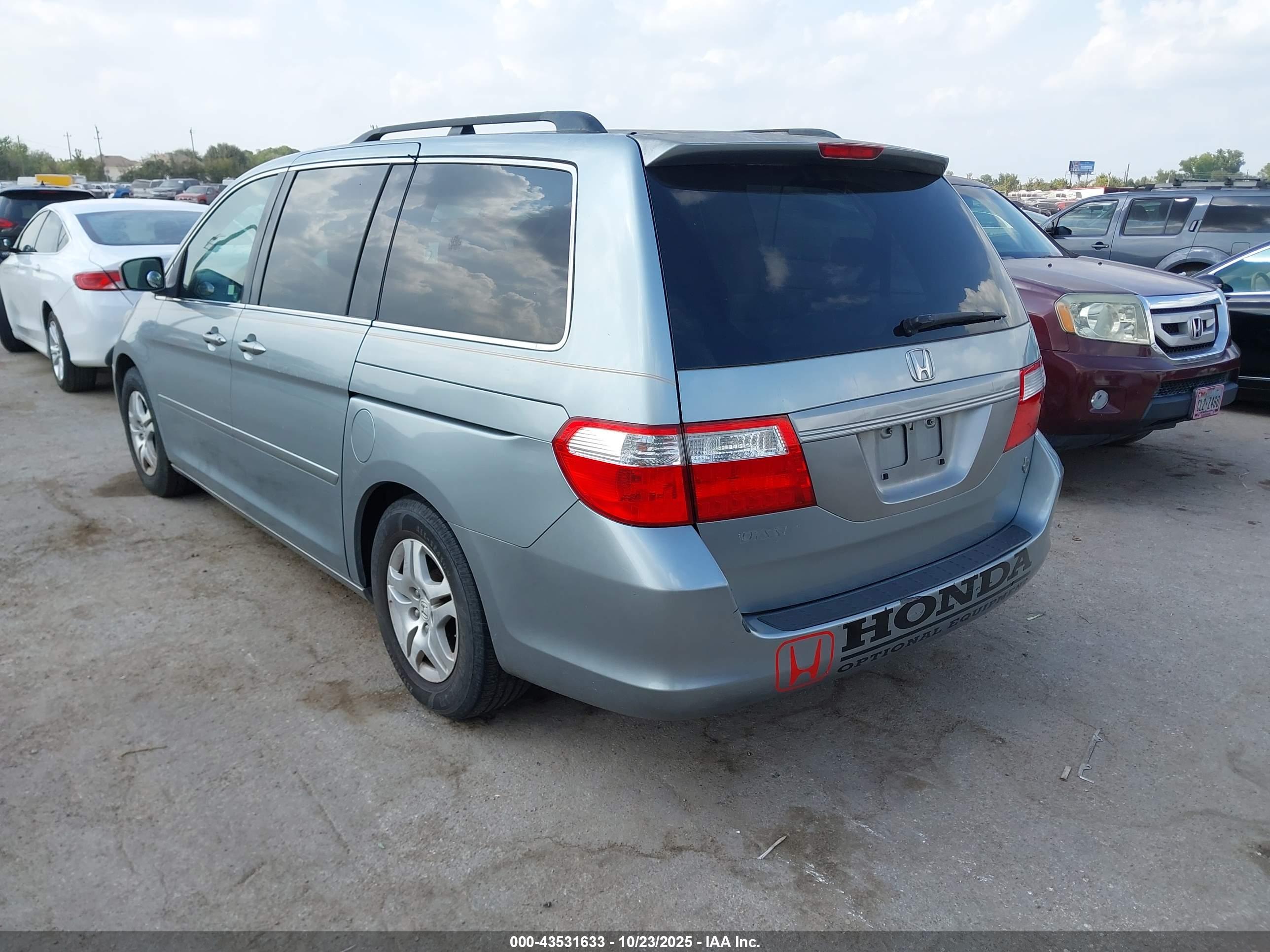 HONDA ODYSSEY image 3