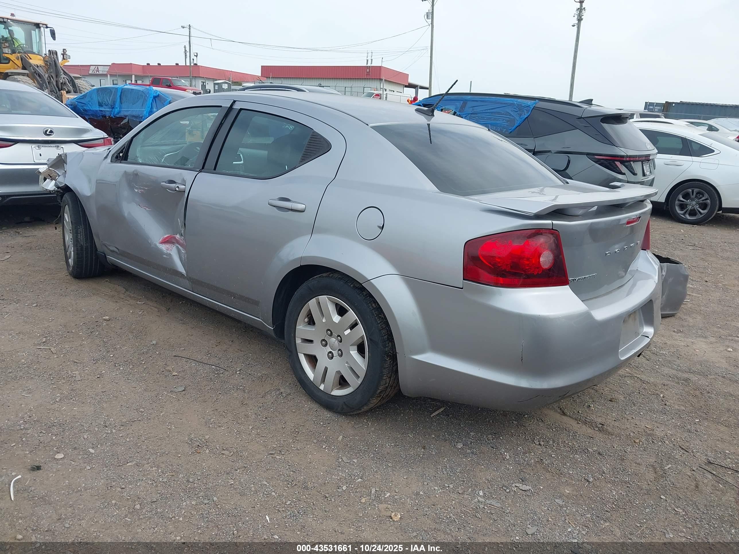 DODGE AVENGER image 3