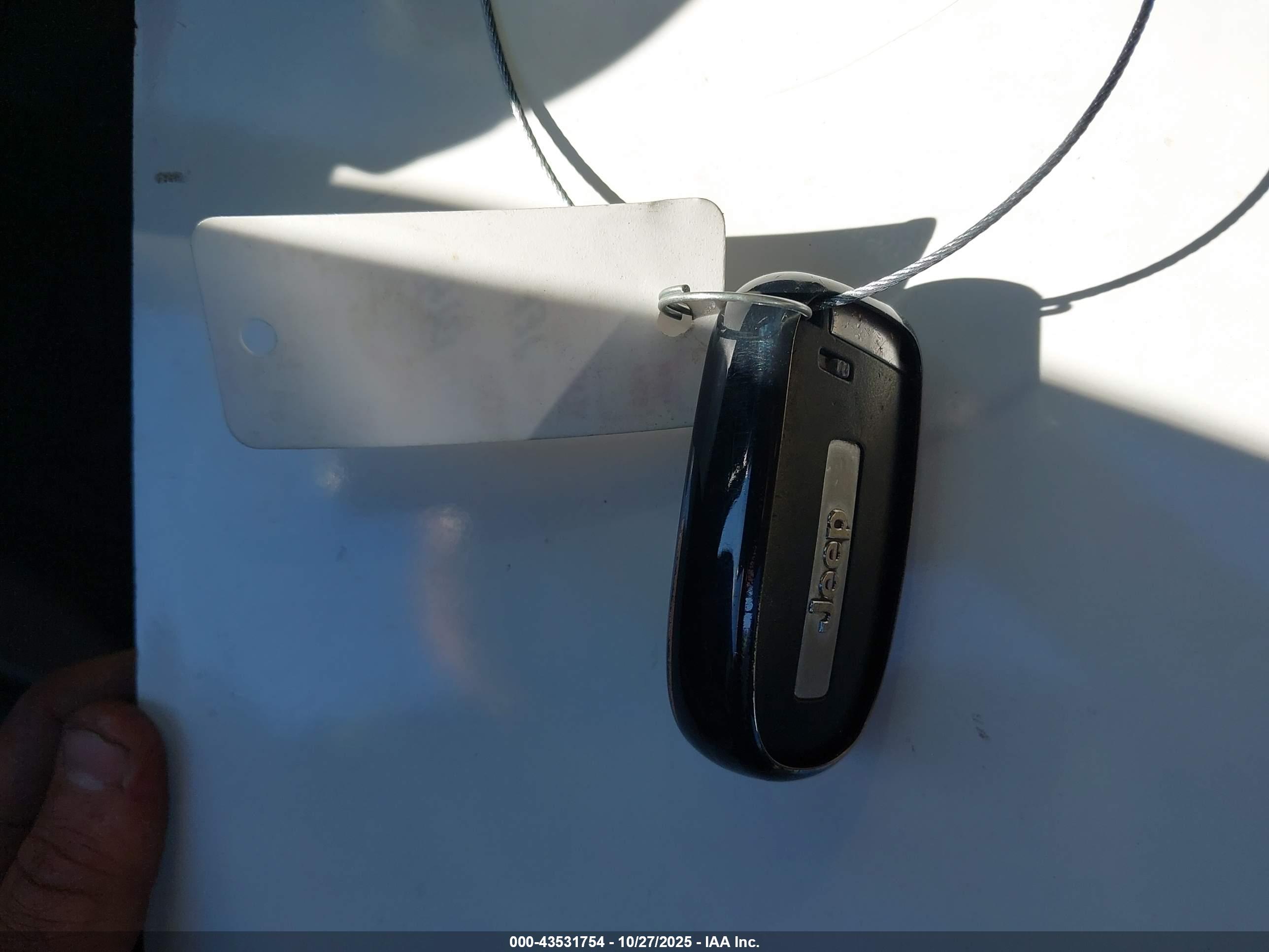 JEEP GRAND image 11