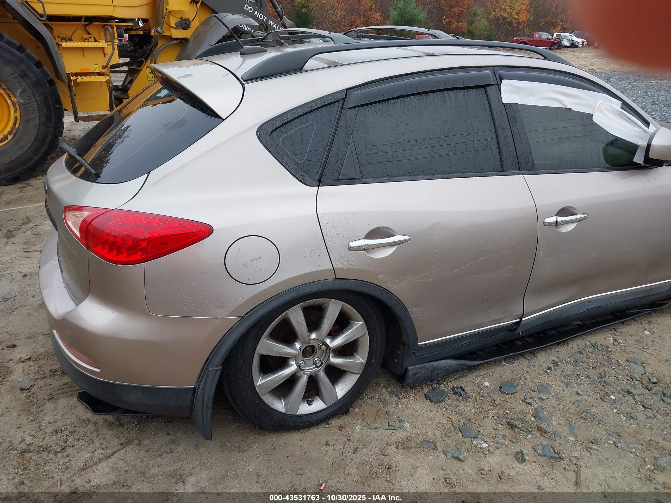 INFINITI EX35 image 4