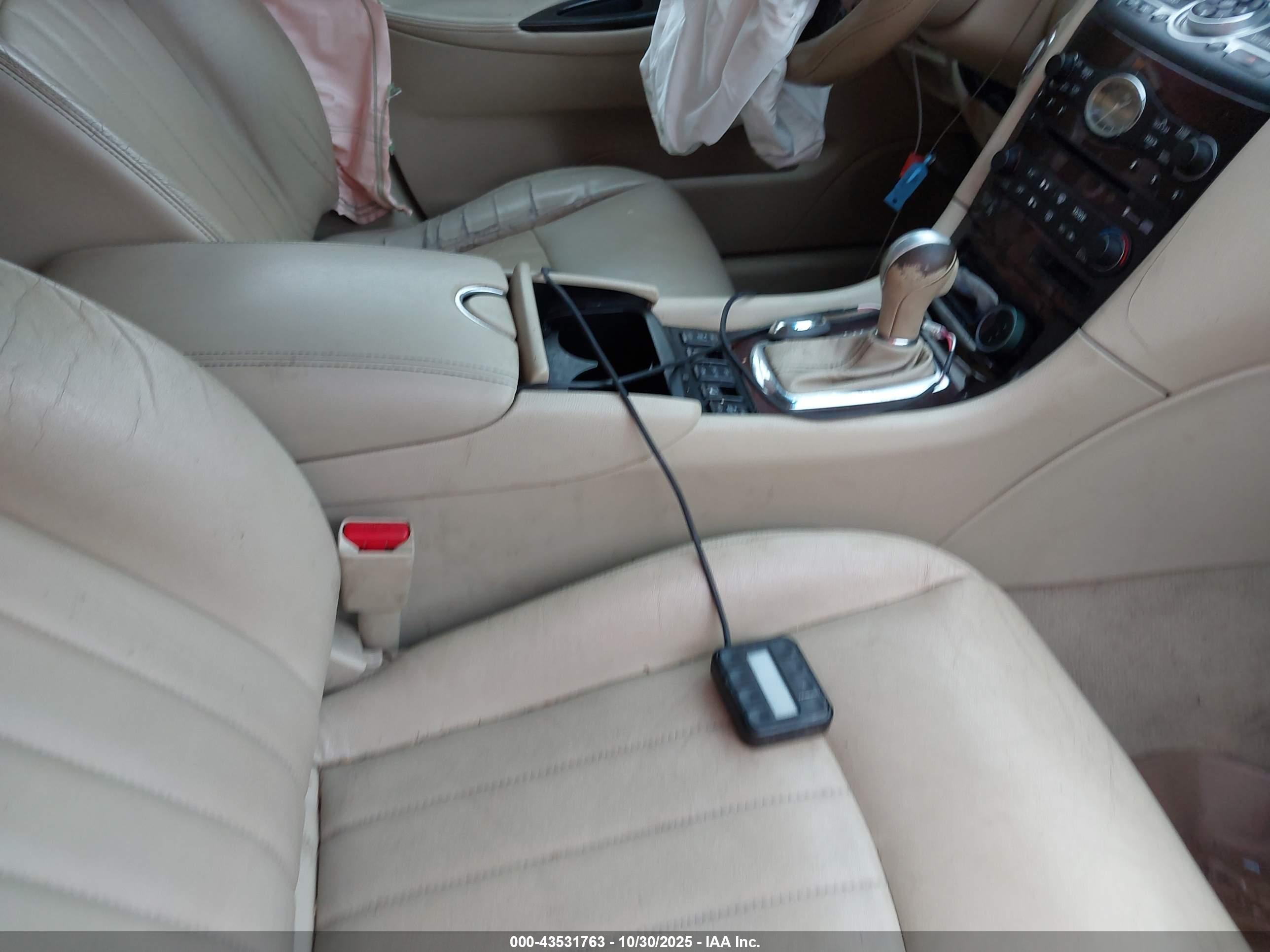 INFINITI EX35 image 5