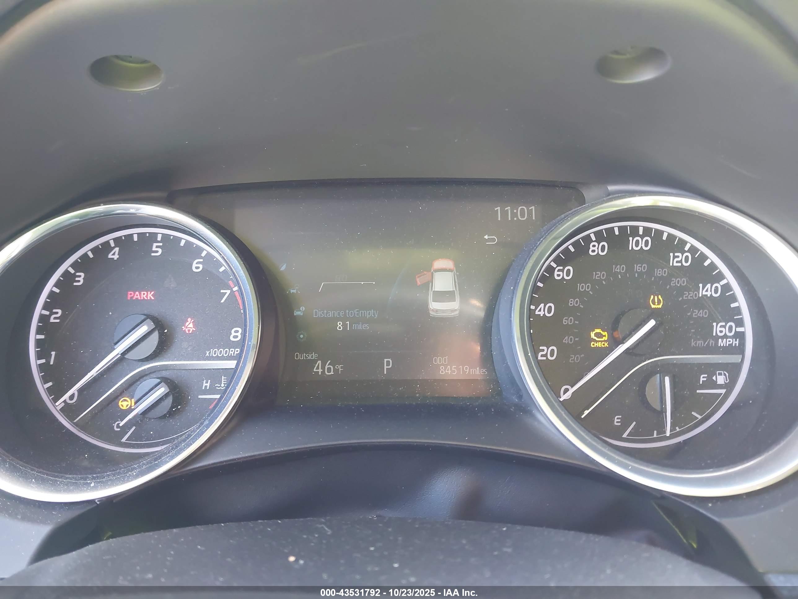 TOYOTA CAMRY image 7