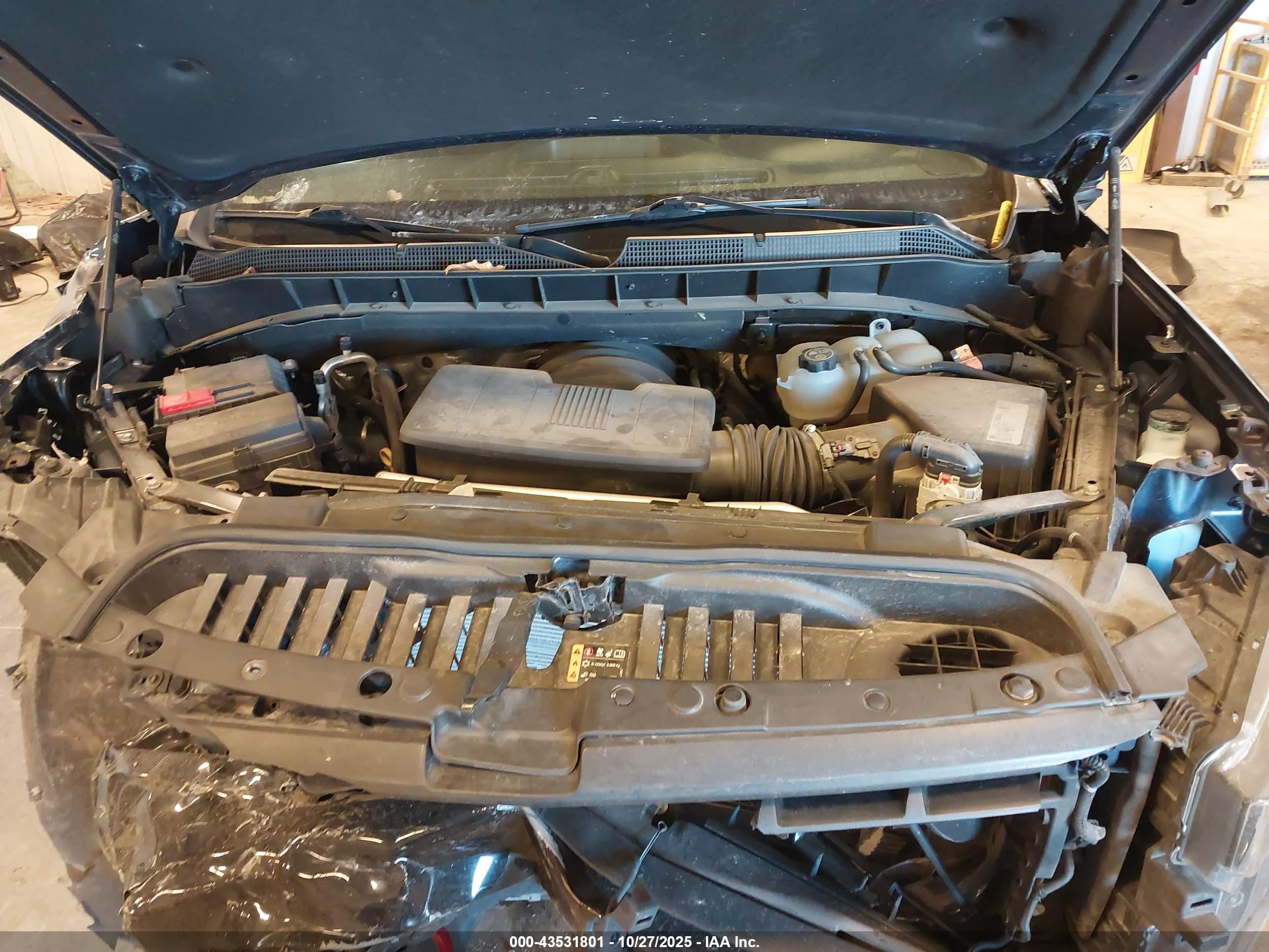 CHEVROLET SILVERADO image 10