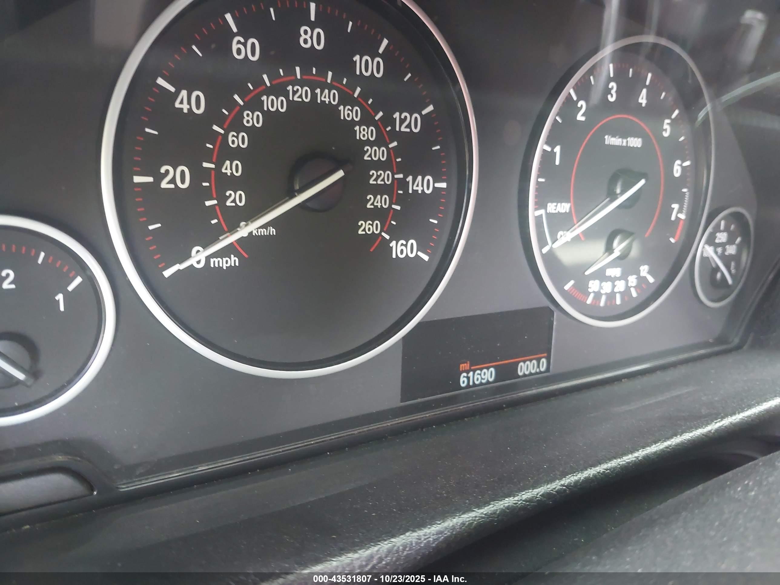 BMW 330I image 7