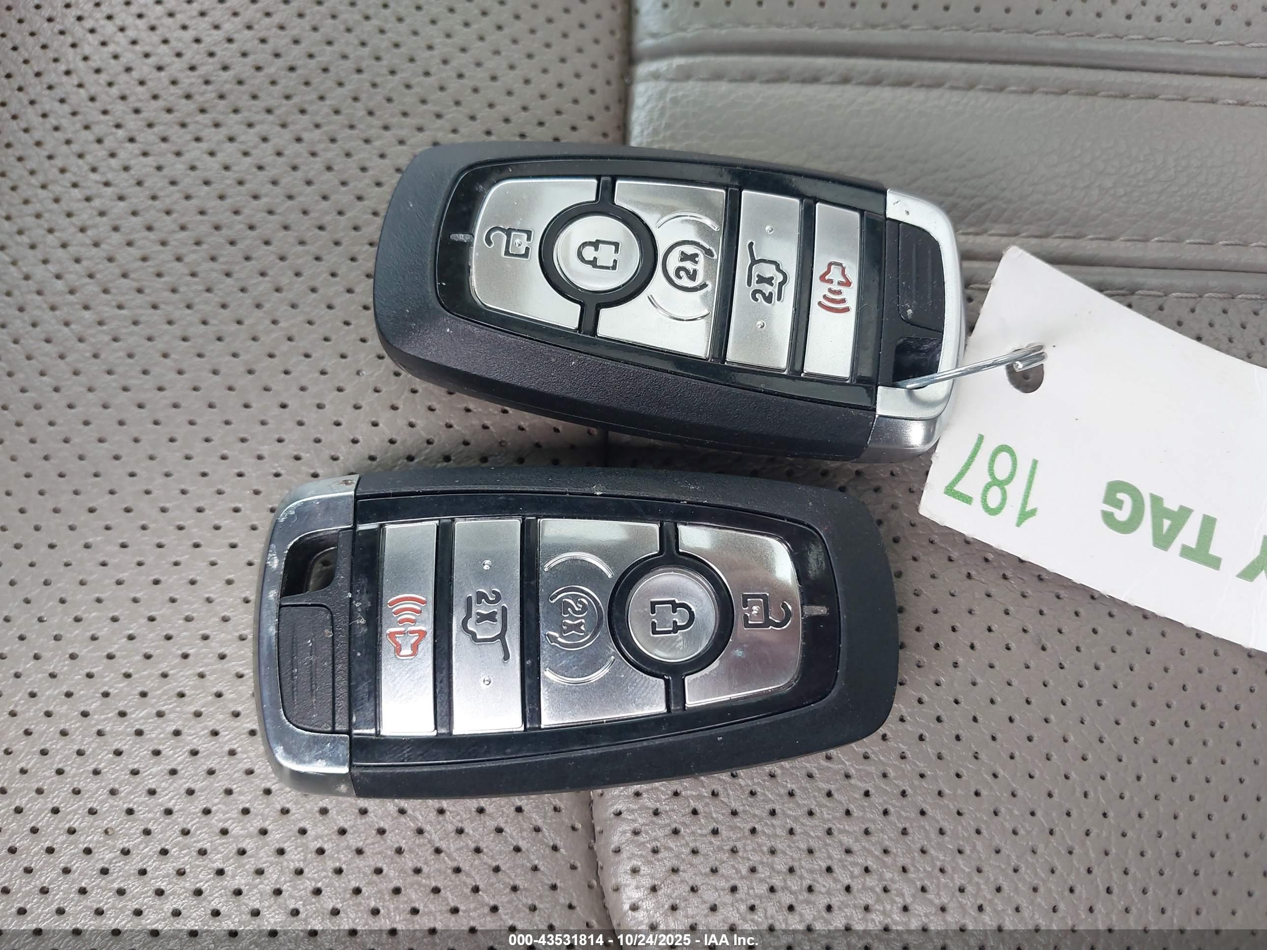 FORD EXPEDITION image 11