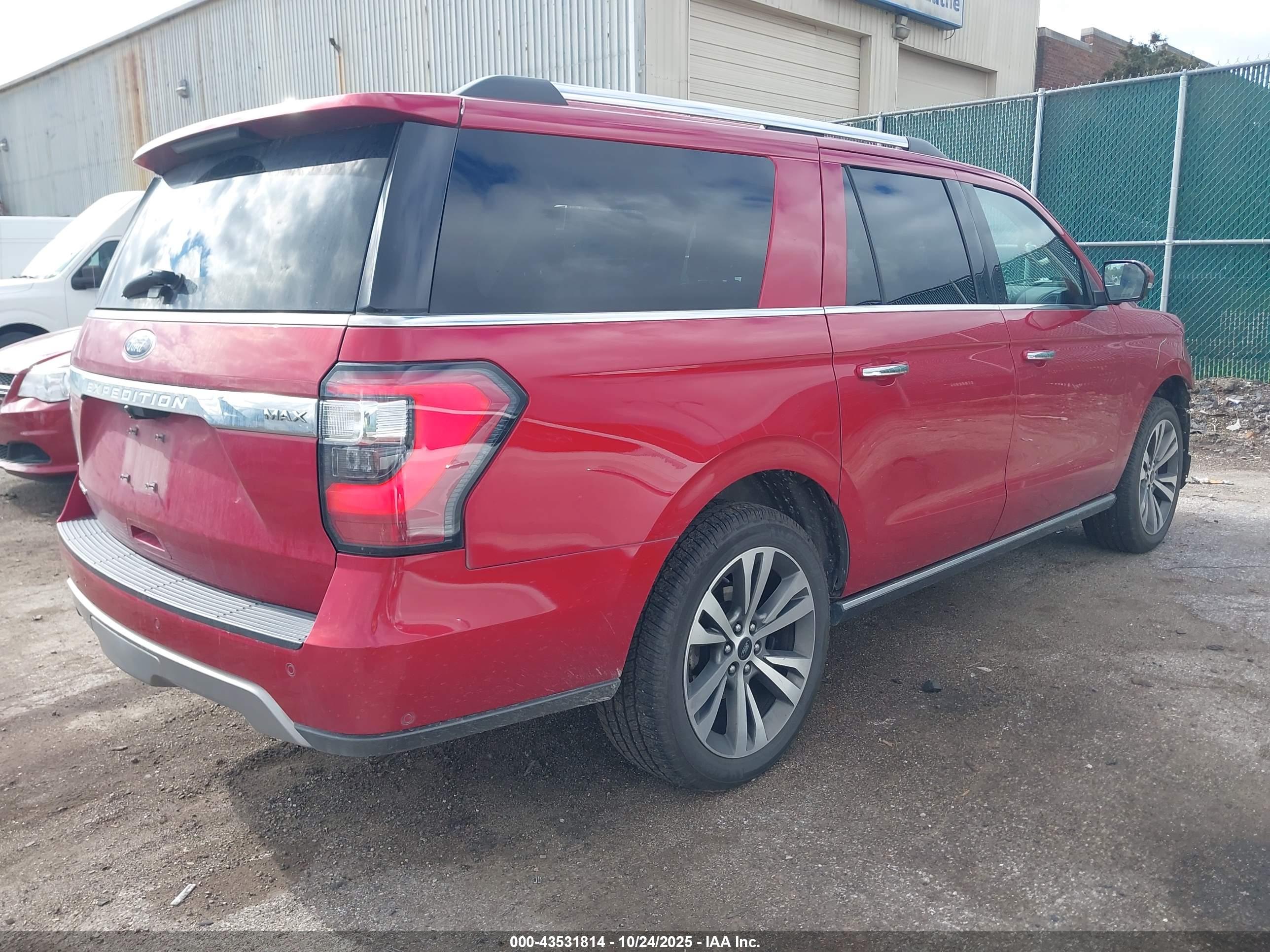 FORD EXPEDITION image 4