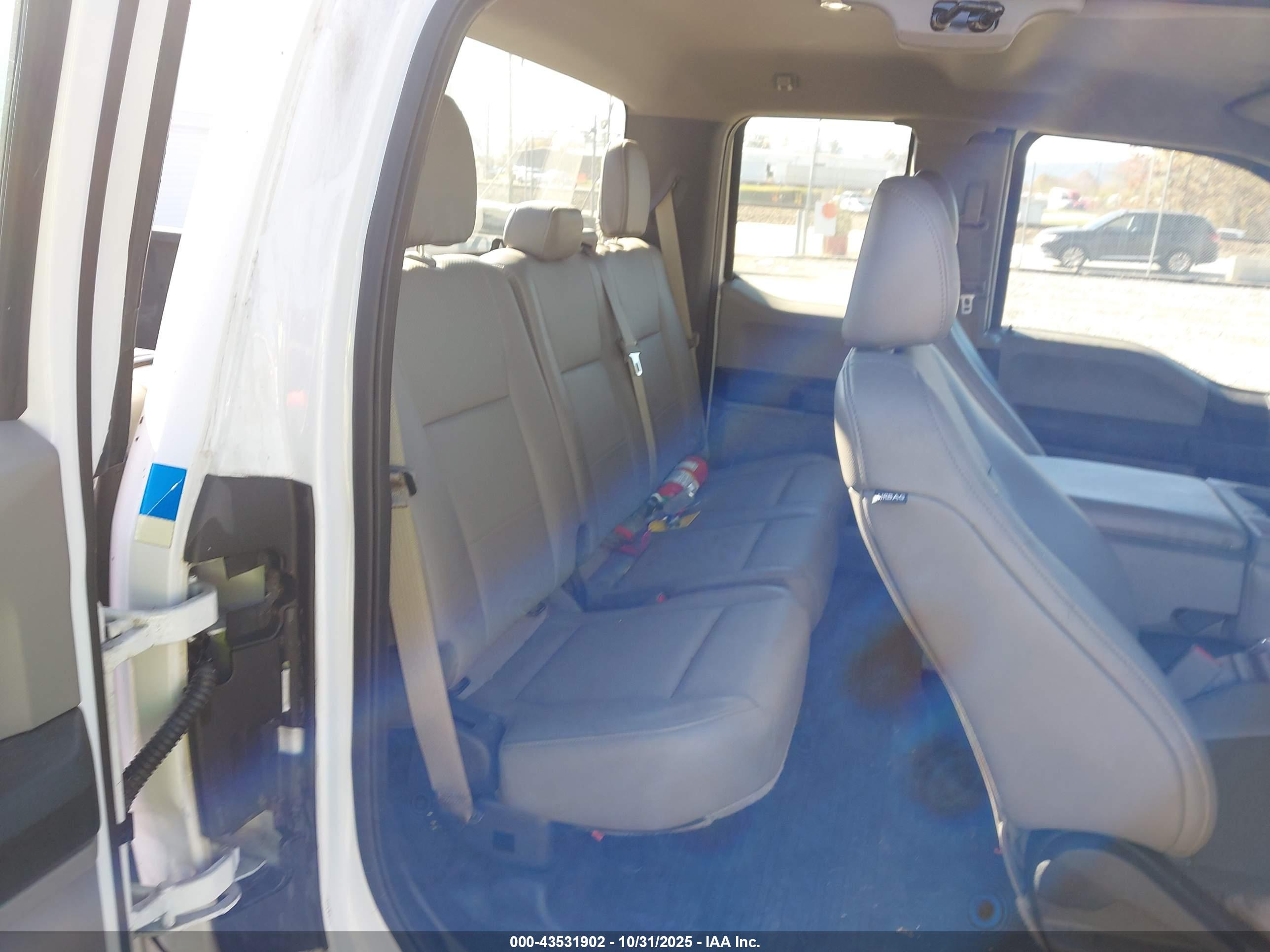 FORD F-150 image 8