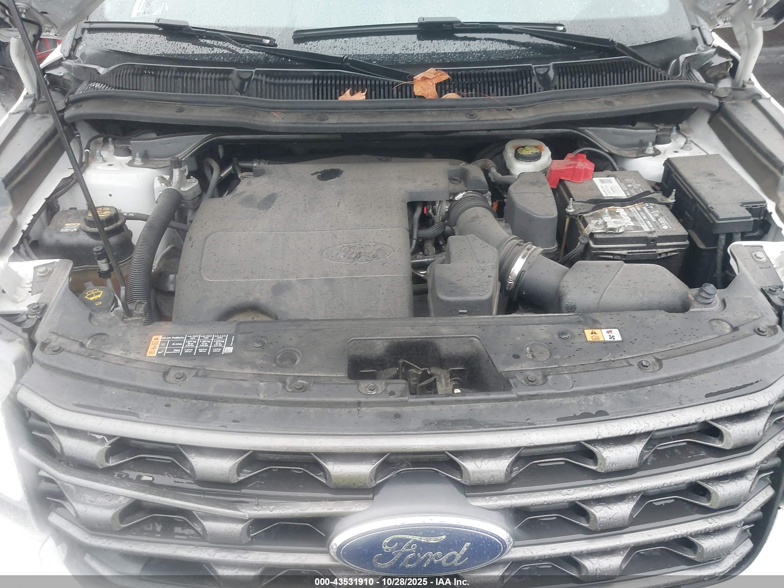 FORD EXPLORER image 10