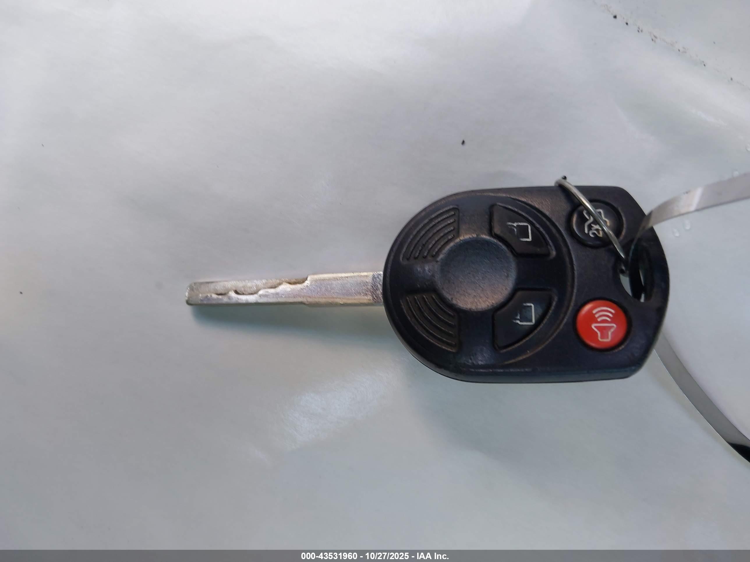 FORD FOCUS image 11