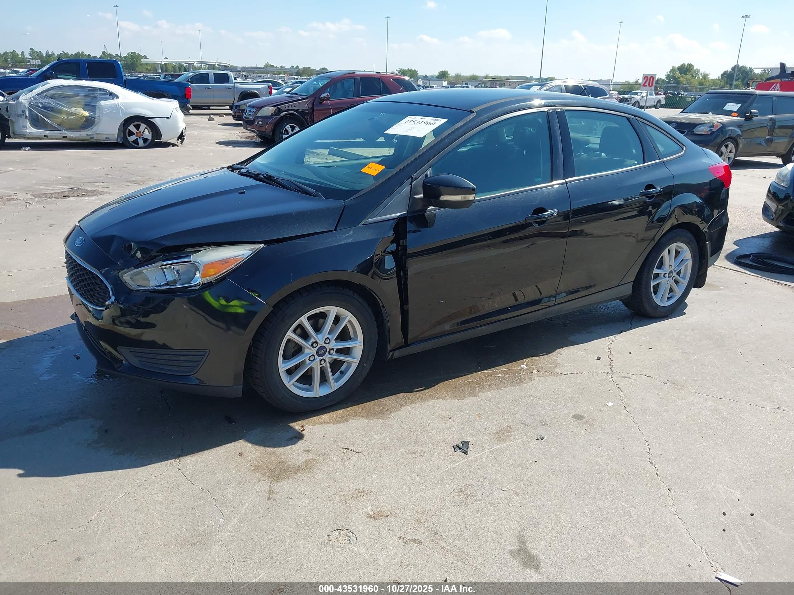 FORD FOCUS image 2