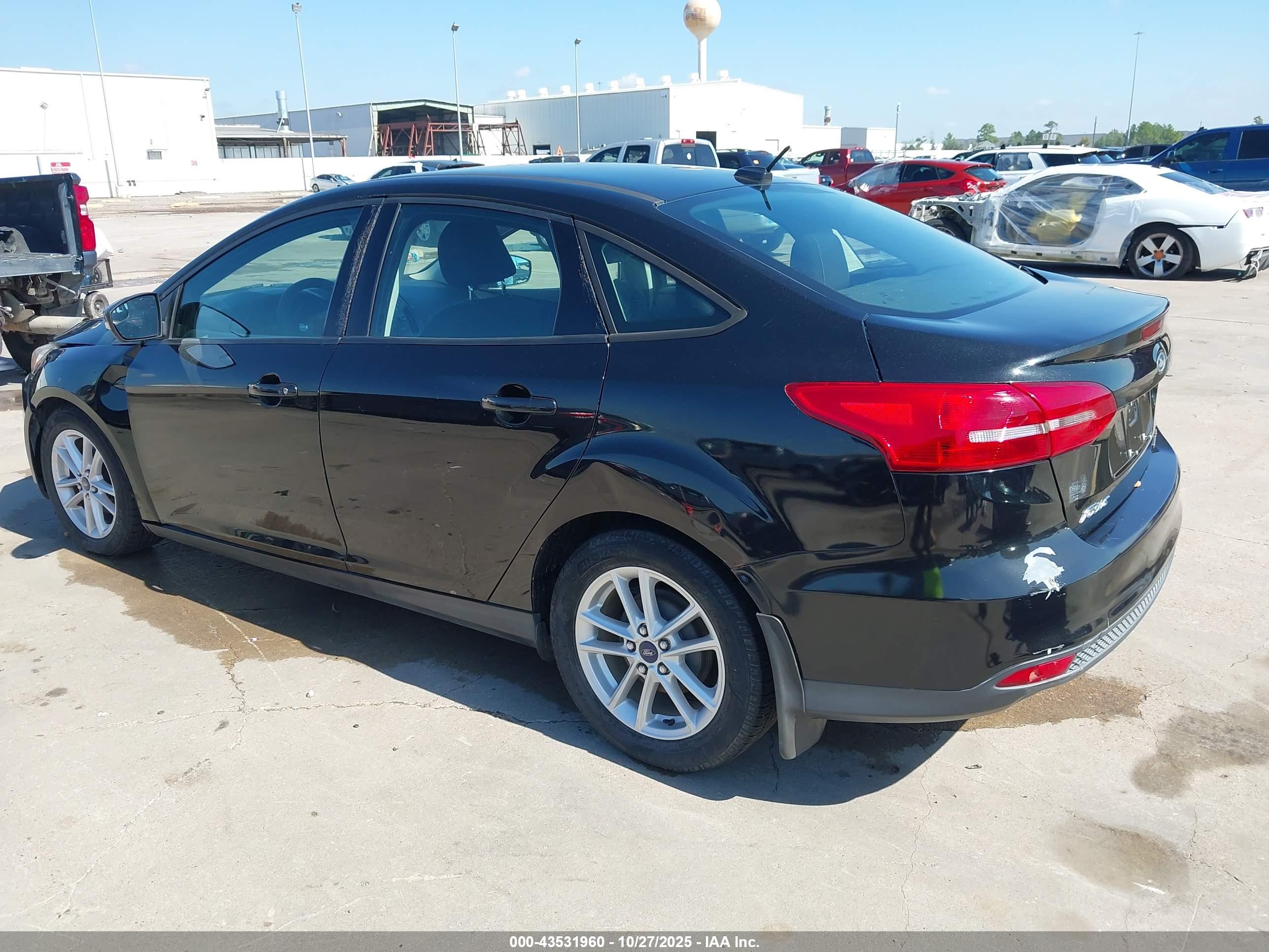 FORD FOCUS image 3