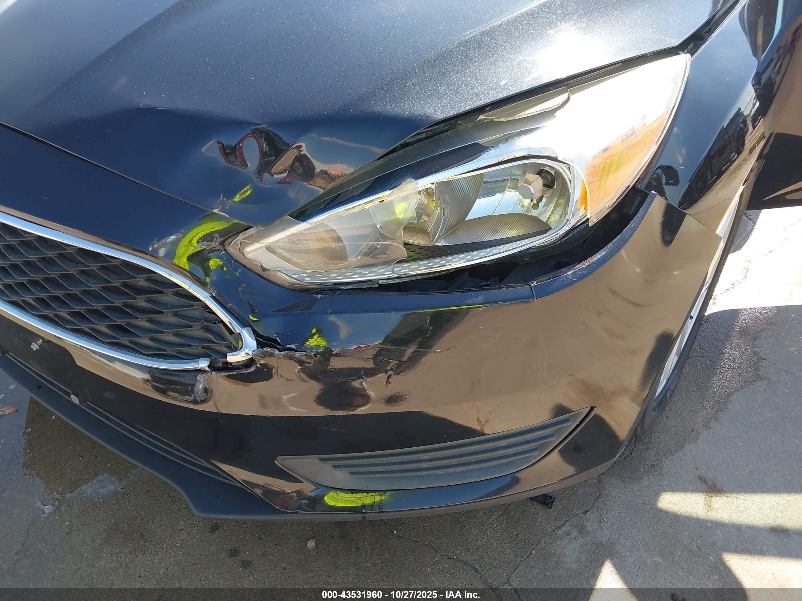 FORD FOCUS image 6