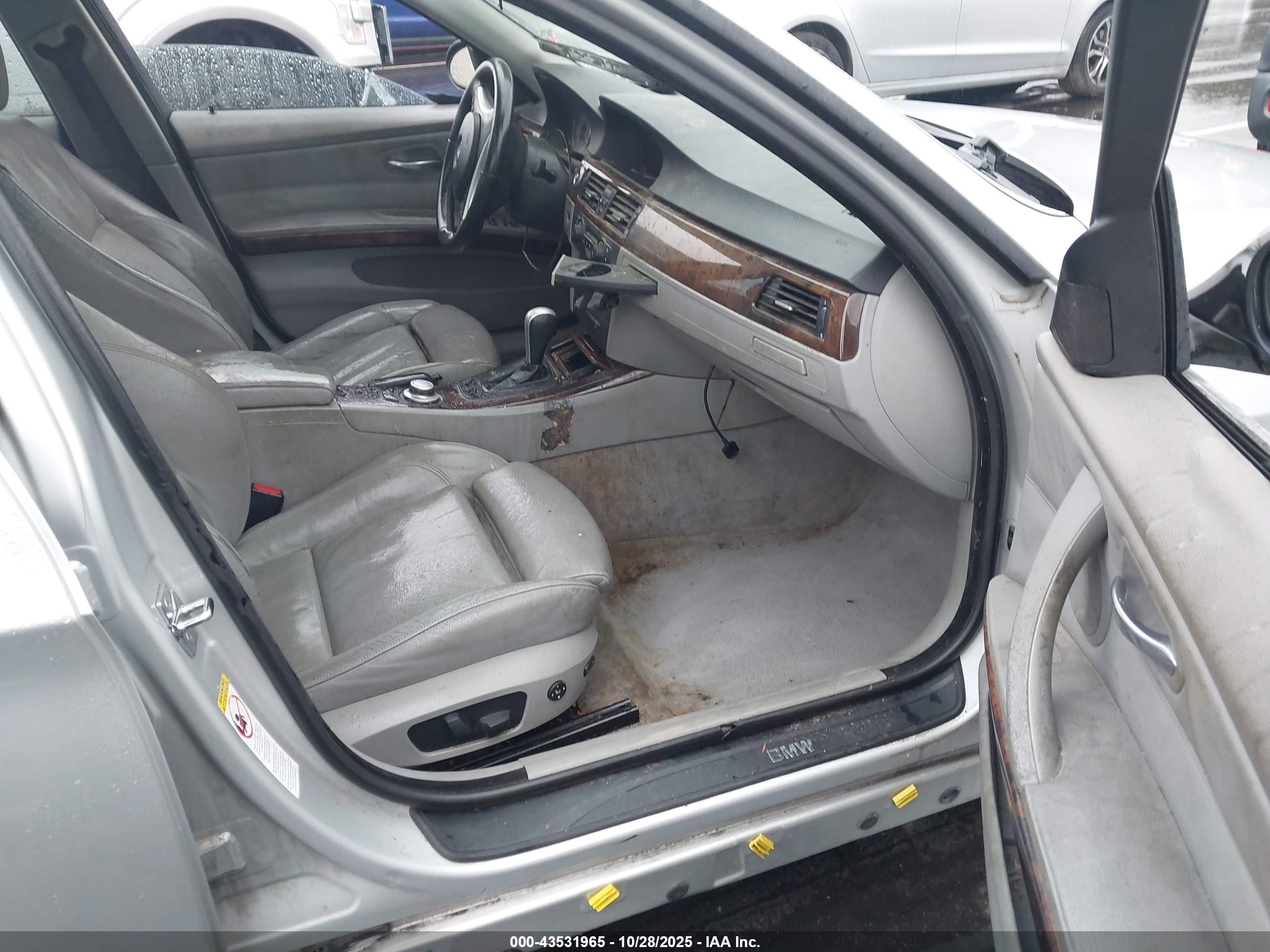 BMW 328I image 5