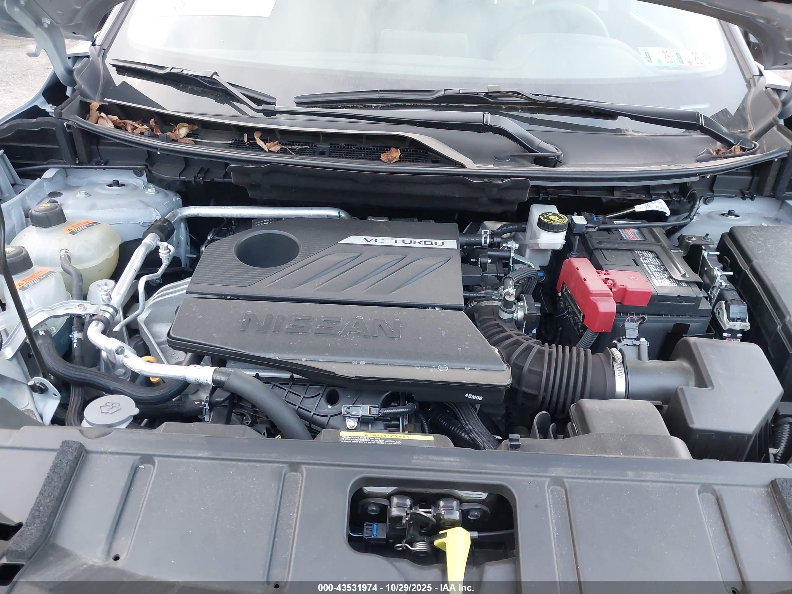 NISSAN ROGUE image 10