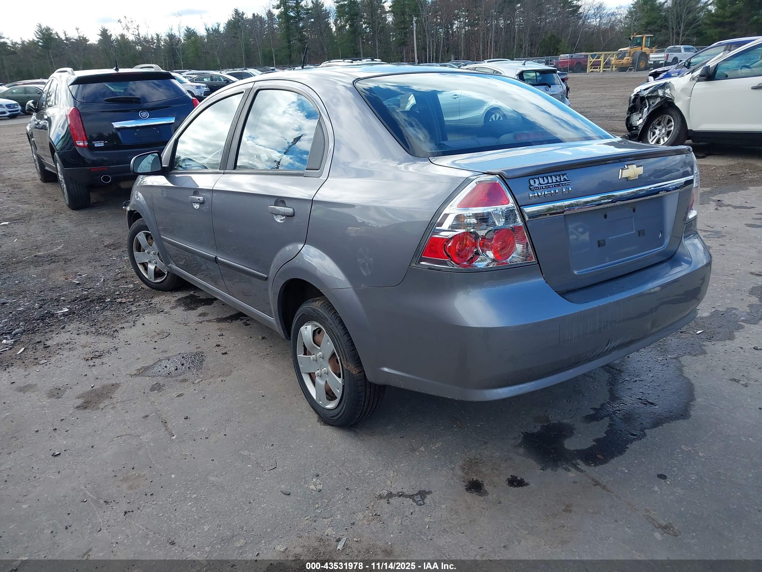 CHEVROLET AVEO image 3
