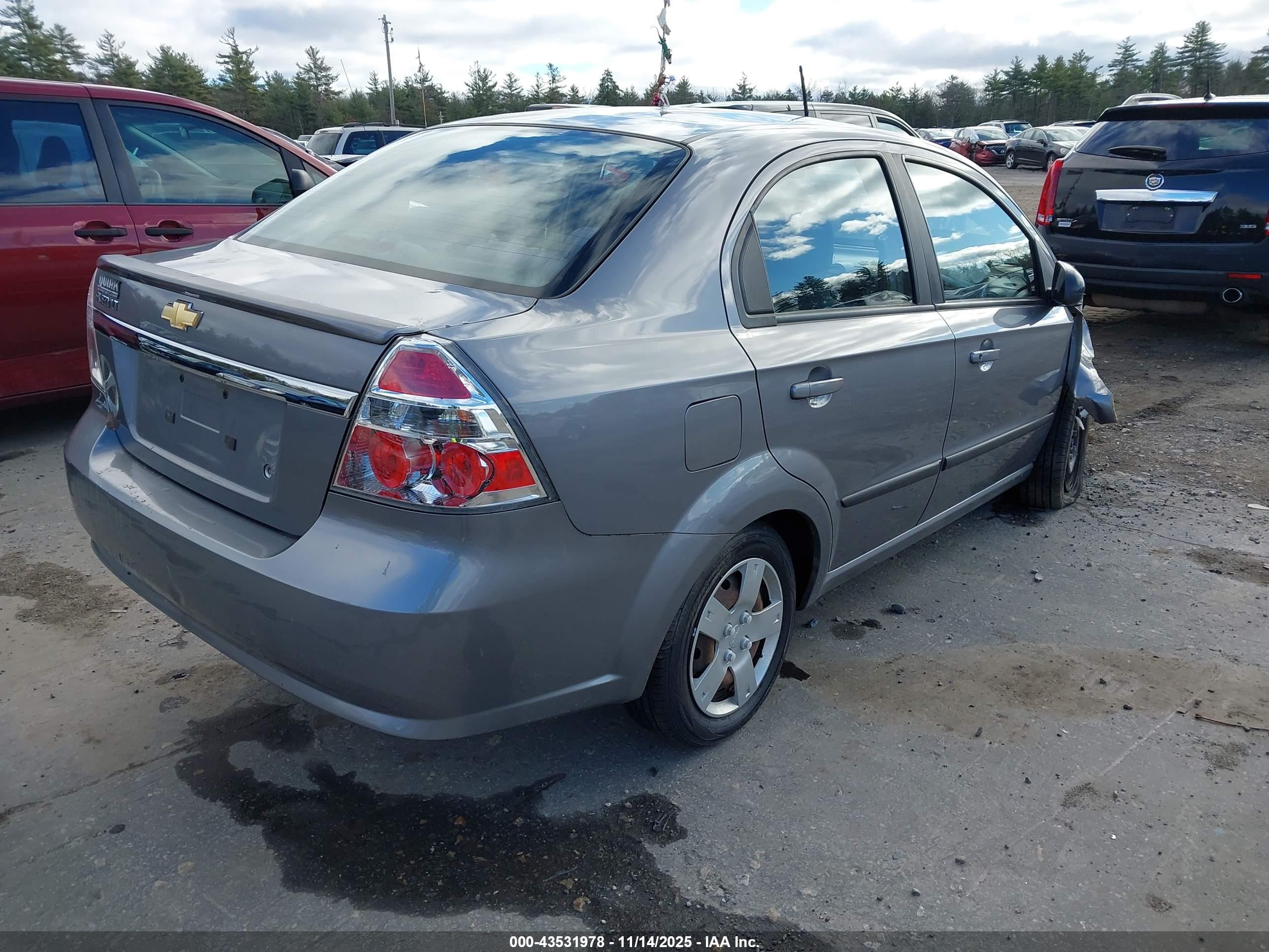 CHEVROLET AVEO image 4