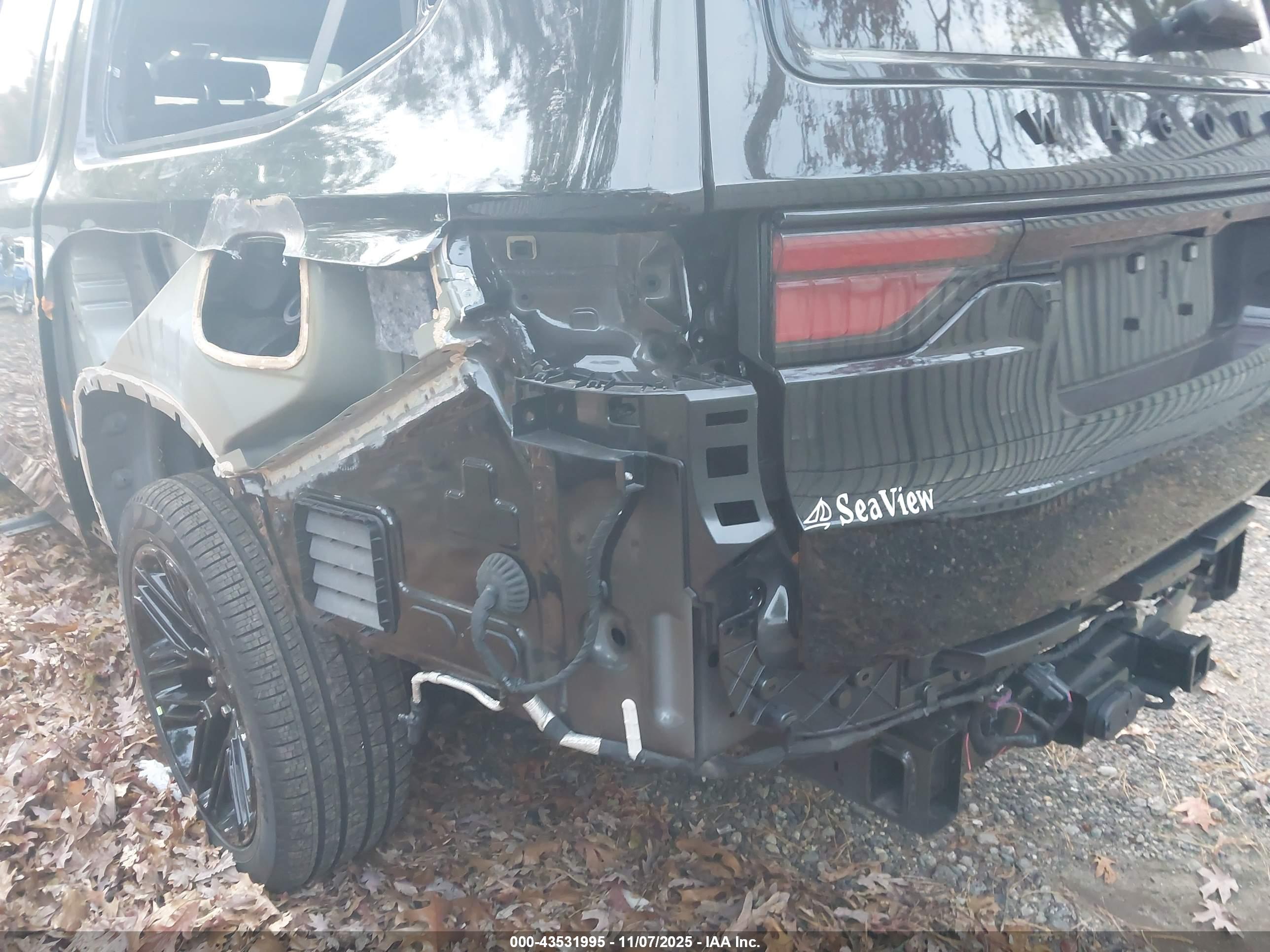 JEEP WAGONEER image 6