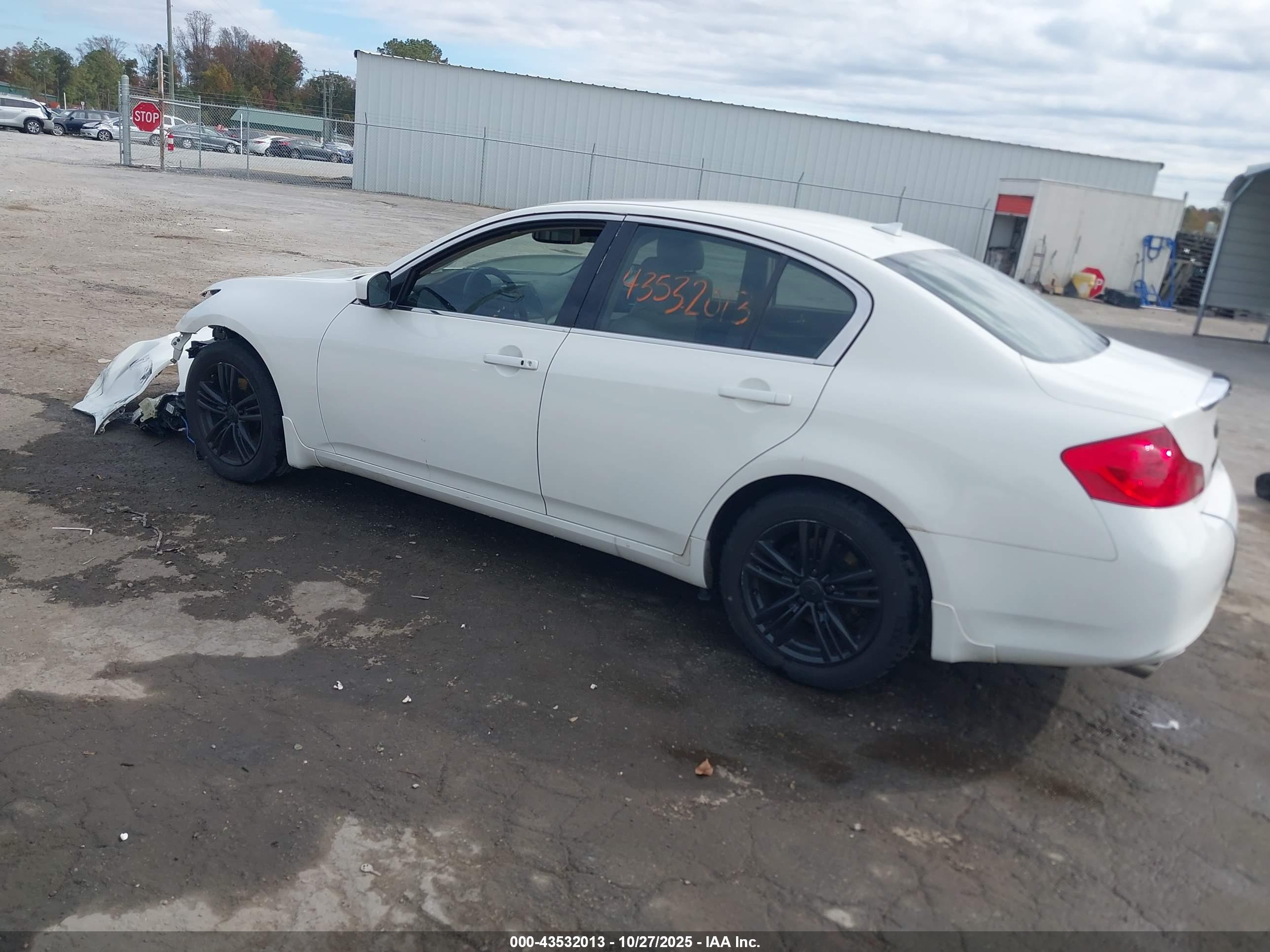 INFINITI G25X image 3