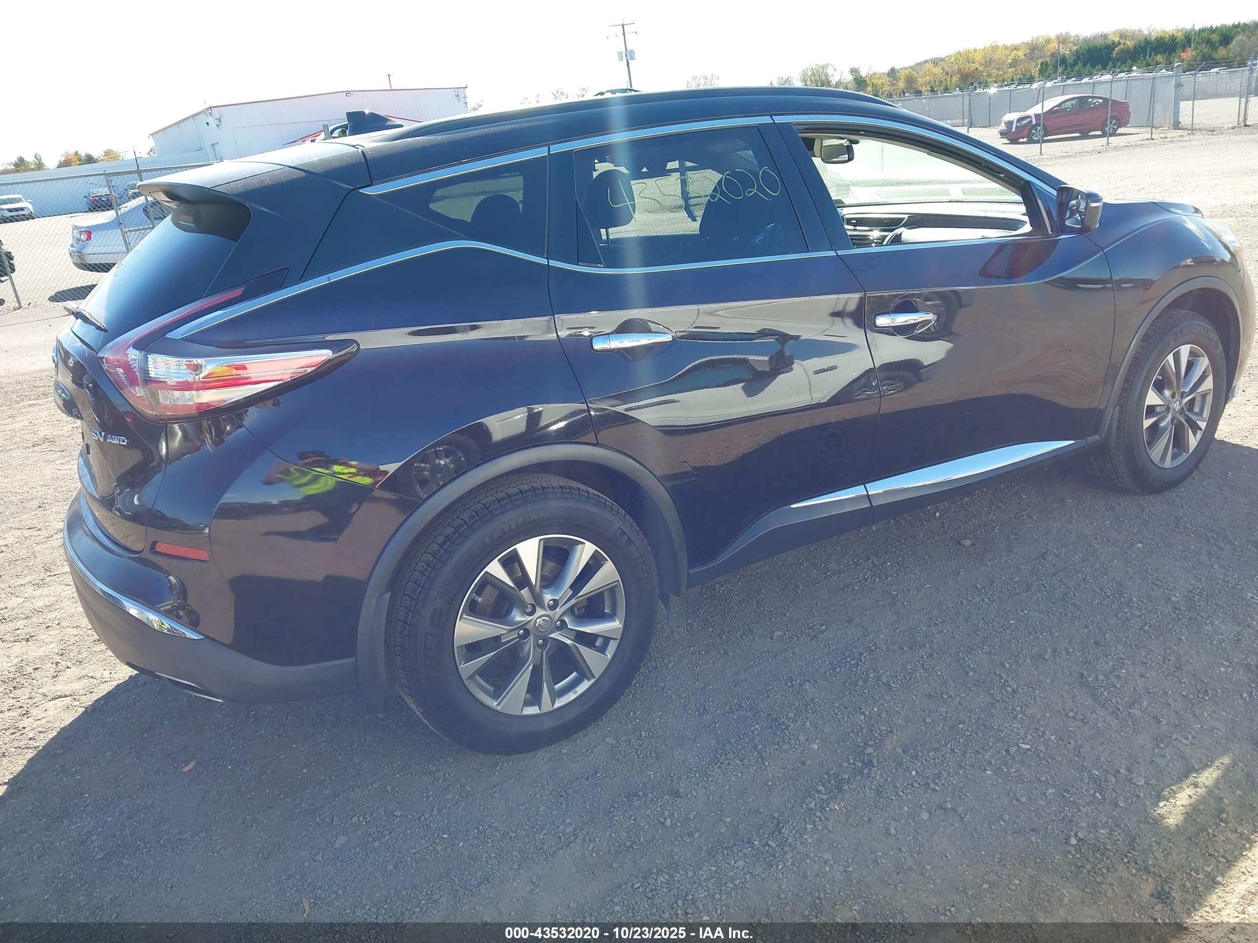 NISSAN MURANO image 4